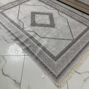 Безворсовий антиковзаючий килим "Срібний Діамант"