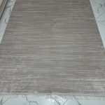 Безворсовий антиковзаючий килим “Рожевий металік