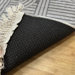 Безворсовий антиковзаючий килим “Модерн сірий”