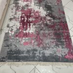 Безворсовий антиковзаючий килим “Малиновий мармур”