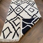 Бавовняний двосторонній килим у сучасному стилі Kara 055 Cream Black