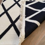 Бавовняний двосторонній килим у сучасному стилі Kara 031 Cream Black