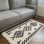 Бавовняний двосторонній килим у сучасному стилі Kara 026 Cream Black