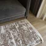 Бавовняний двосторонній килим у мінімалістичному стилі 975 BROWN WHITE