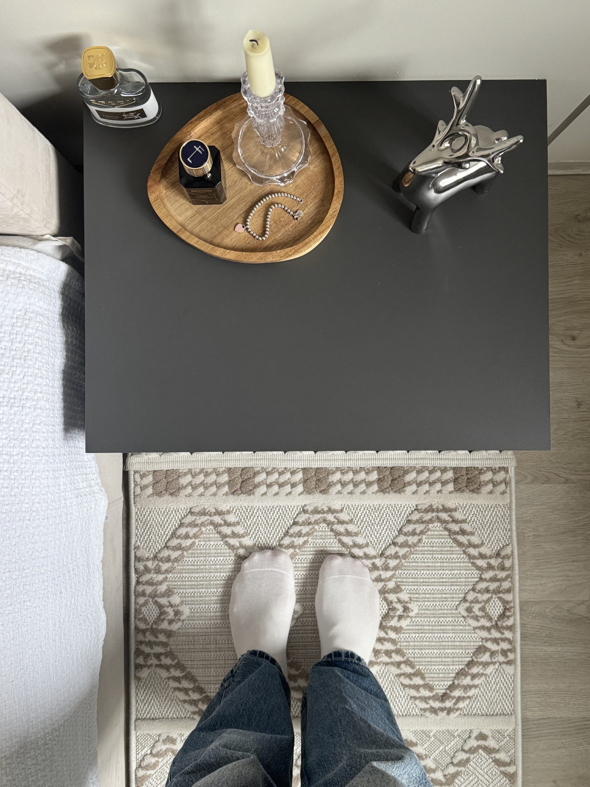 Рельєфна модель з середнім ворсом DOLСHE 3298A CREAM VIZON