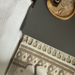 Рельєфна модель з середнім ворсом DOLCHE 3295B CREAM / BEIGE