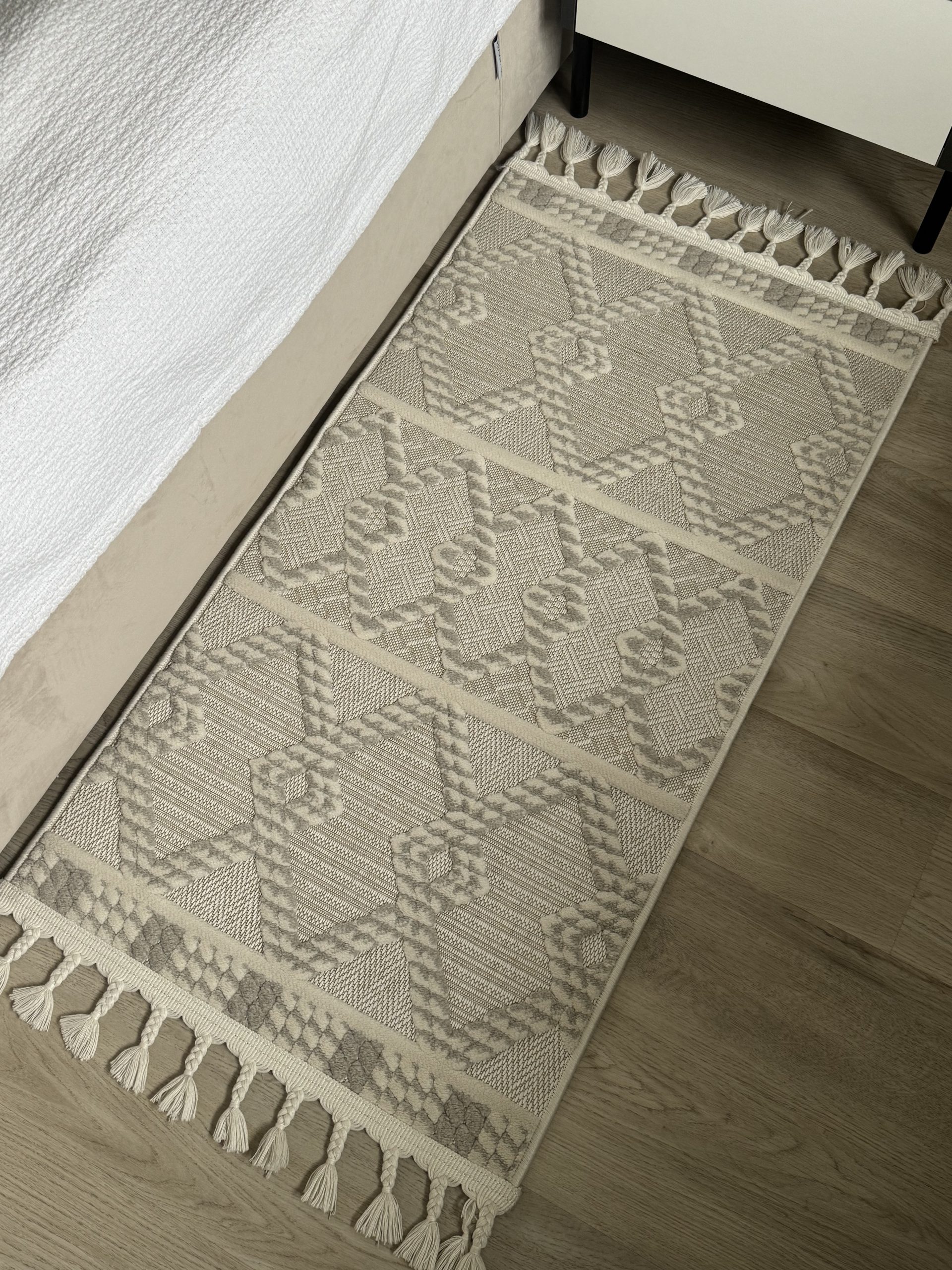 Рельєфна модель з середнім ворсом 3298A CREAM L.GREY