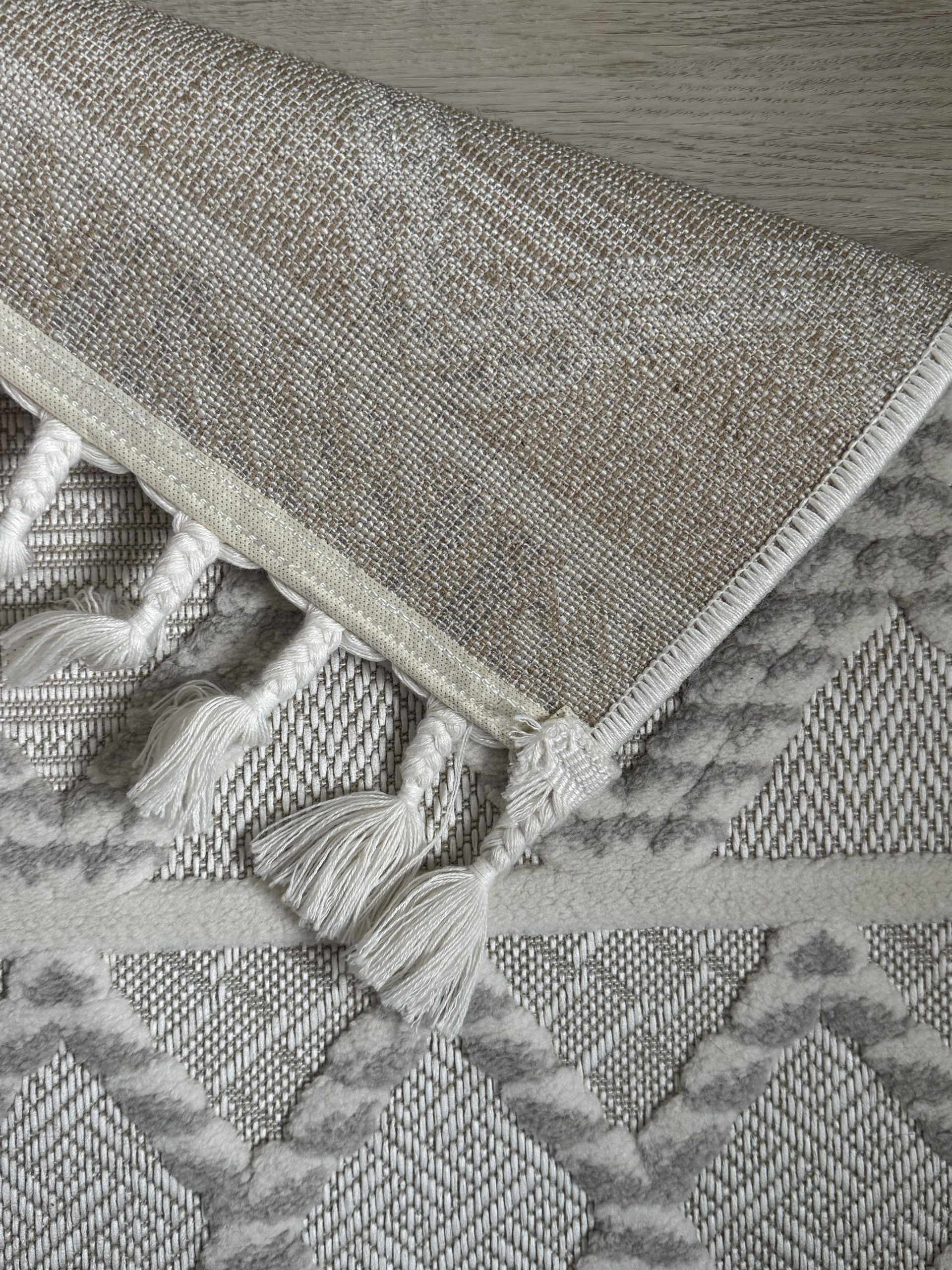 Рельєфна модель з середнім ворсом 3298A CREAM L.GREY