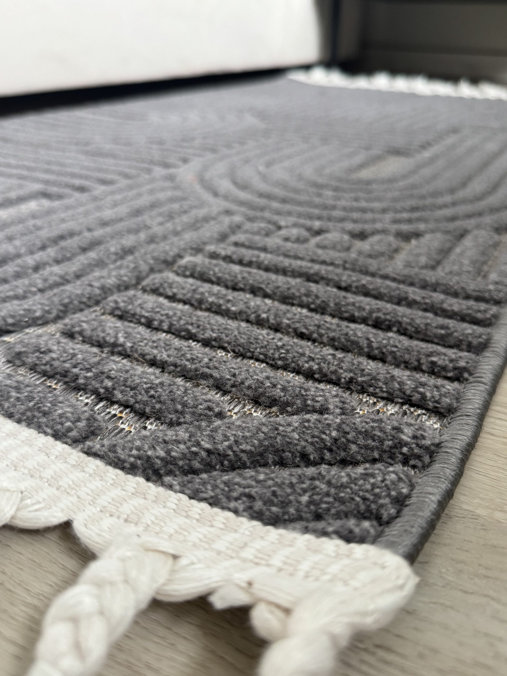 Рельєфна модель з середнім ворсом Dolche 3606C ANTRACITE,