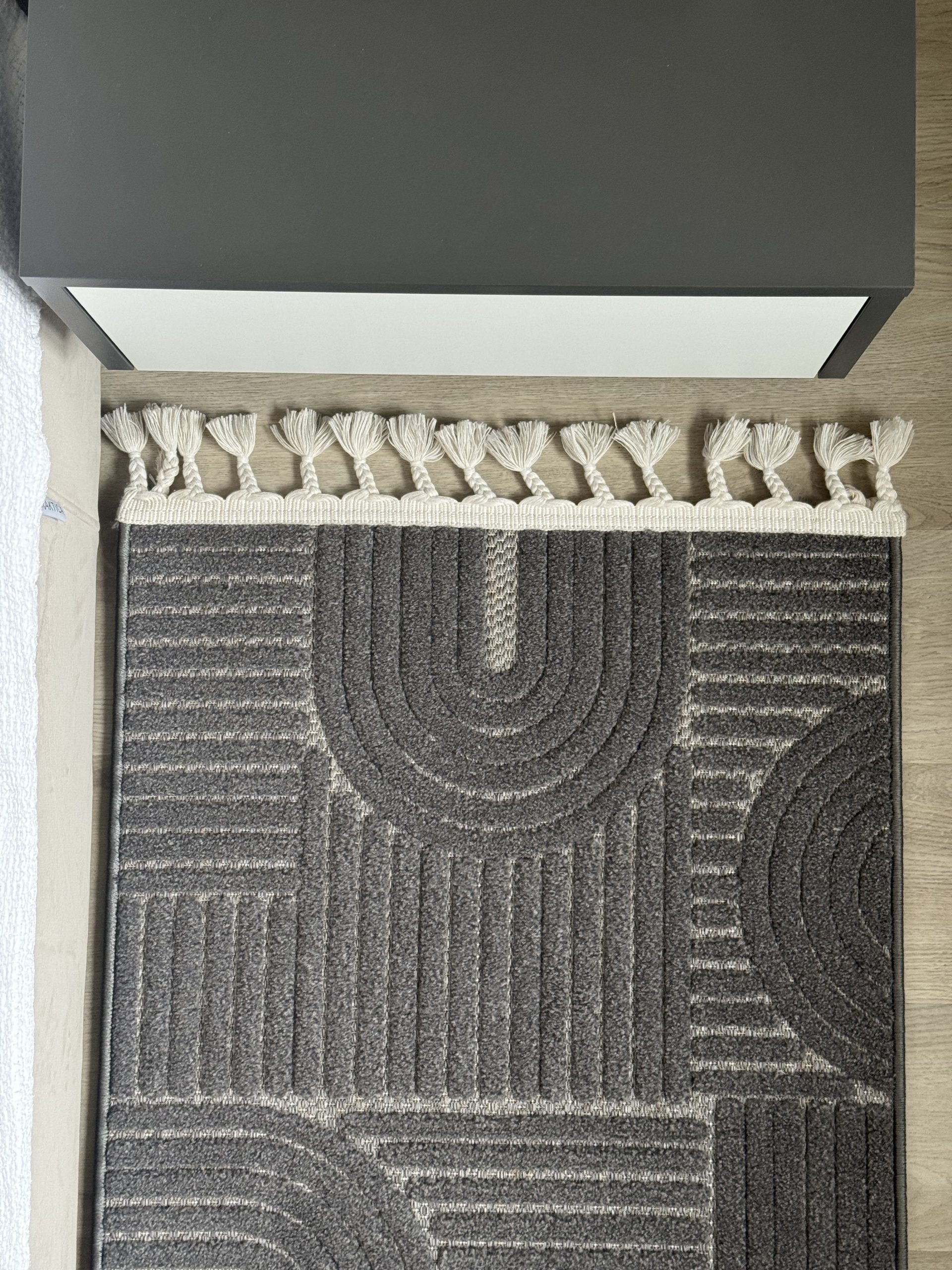 Рельєфна модель з середнім ворсом Dolche 3606C ANTRACITE,