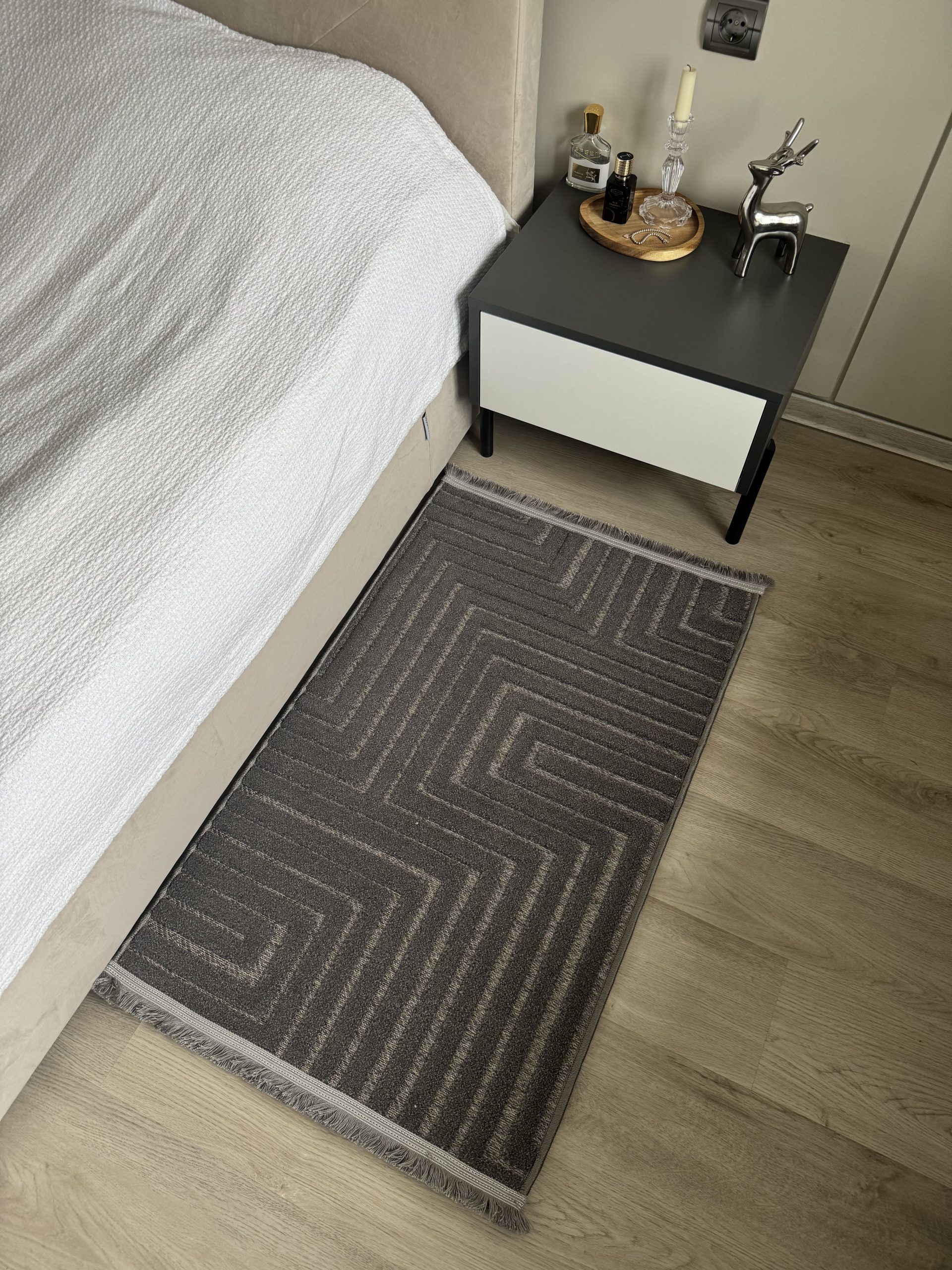 Рельєфна модель з середнім ворсом Dolche 3089H ANTRACITE