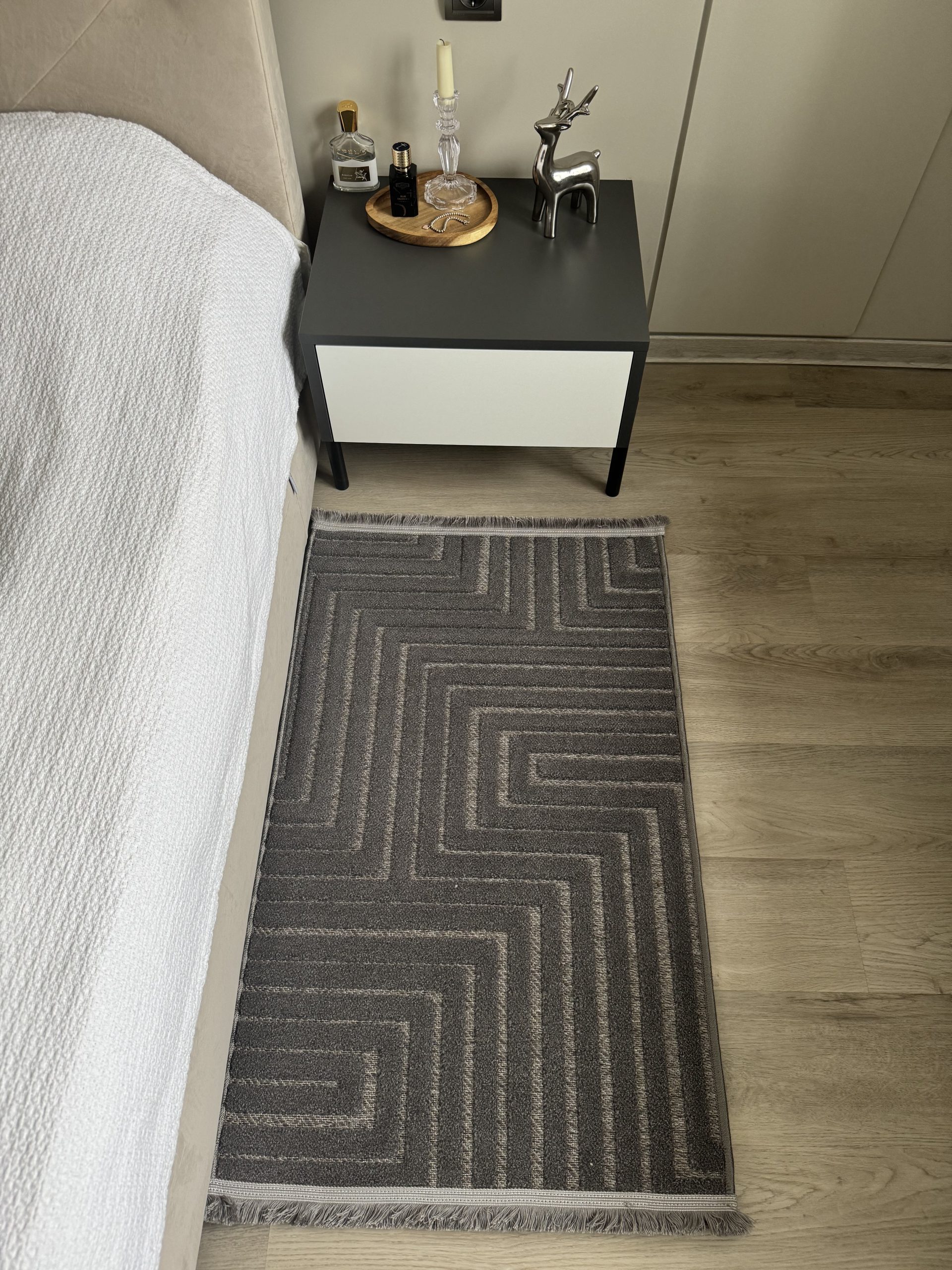 Рельєфна модель з середнім ворсом Dolche 3089H ANTRACITE