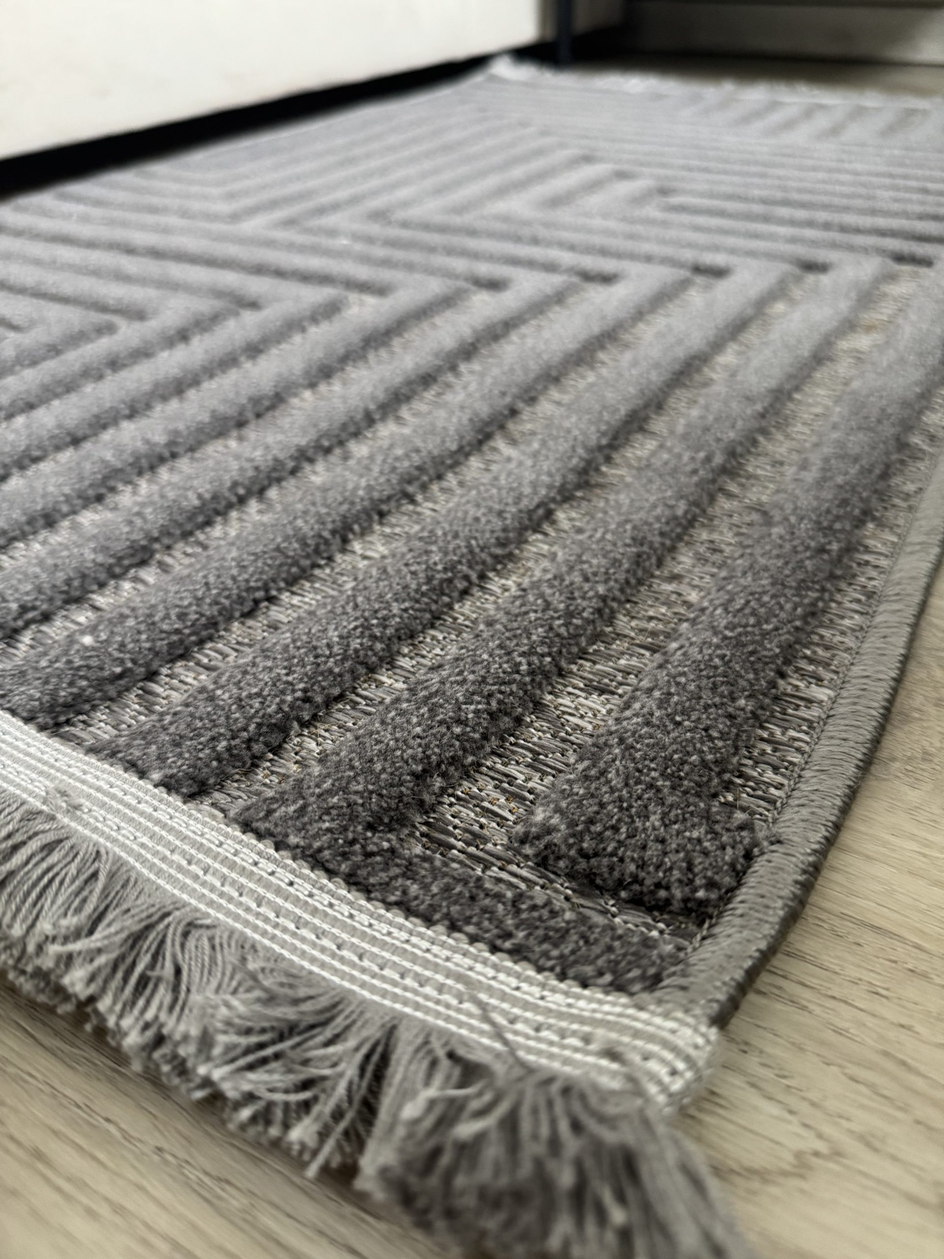 Рельєфна модель з середнім ворсом Dolche 3089H ANTRACITE