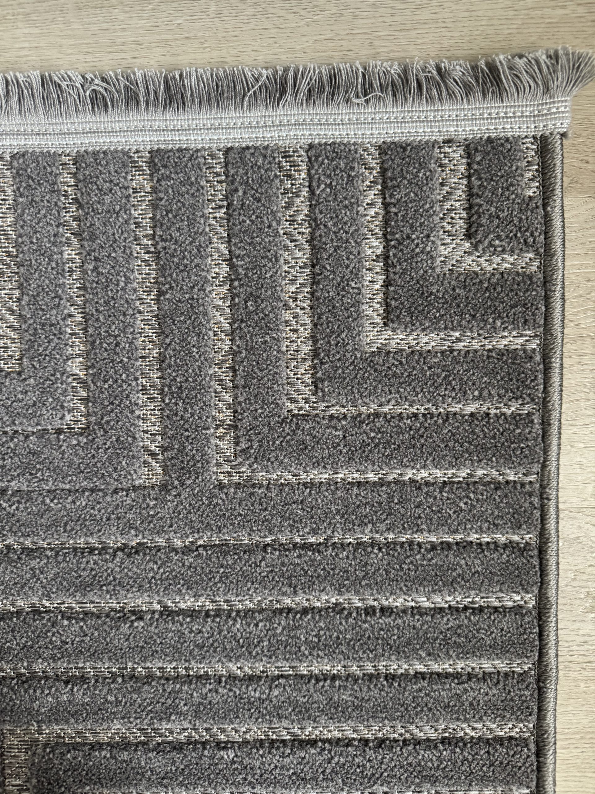 Рельєфна модель з середнім ворсом Dolche 3089H ANTRACITE