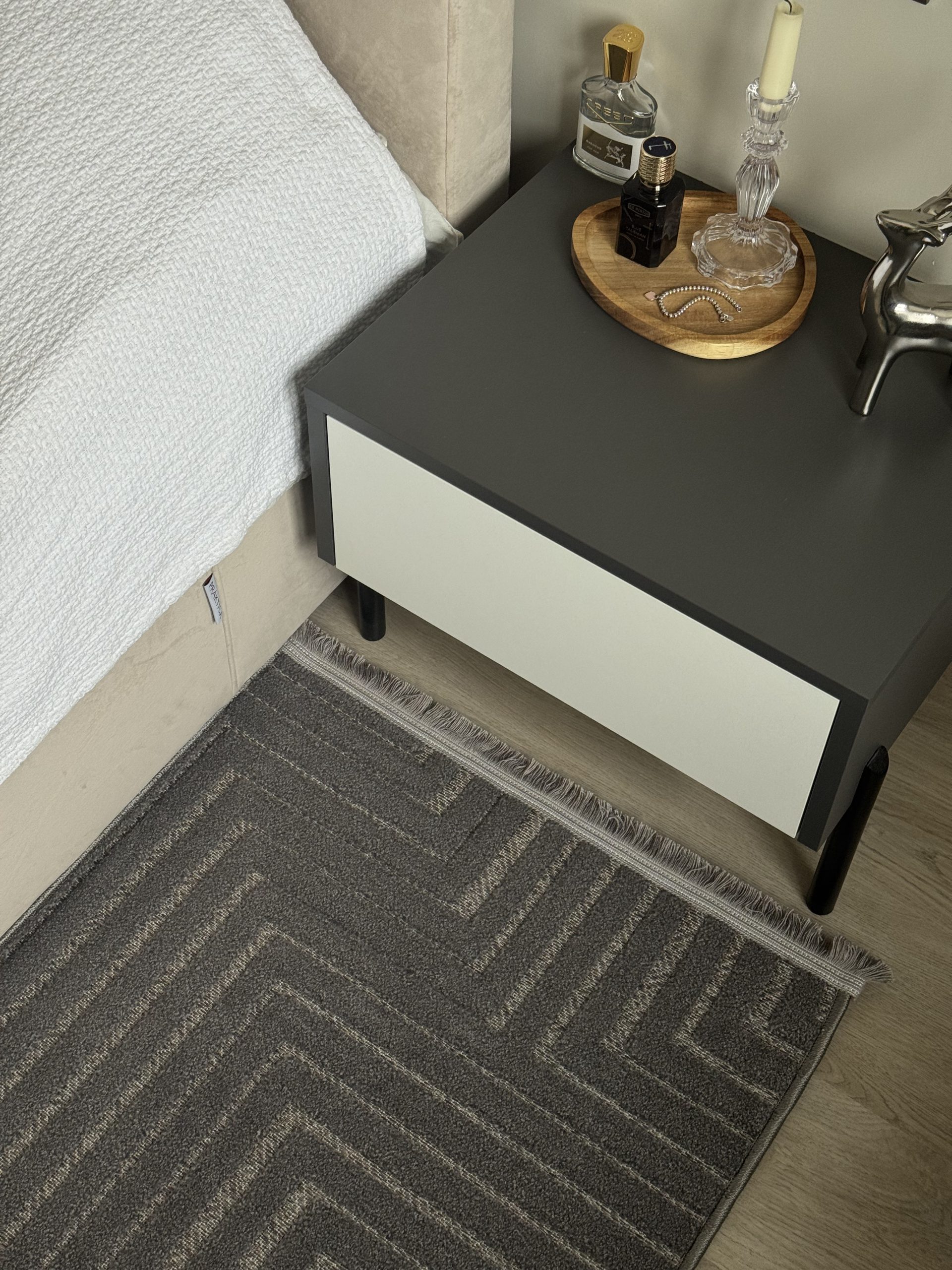 Рельєфна модель з середнім ворсом Dolche 3089H ANTRACITE