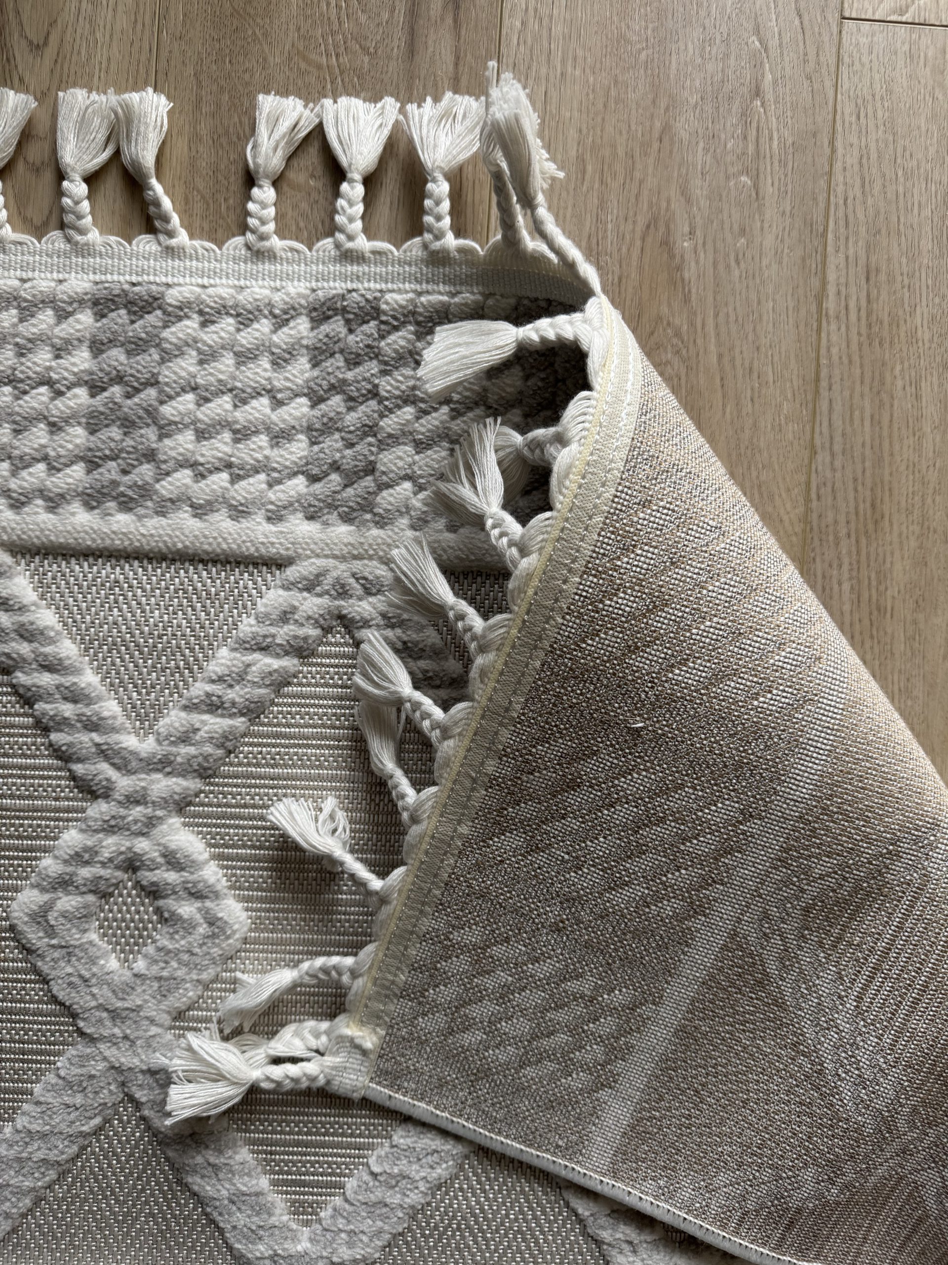 Рельєфна модель з середнім ворсом 3298A CREAM L.GREY