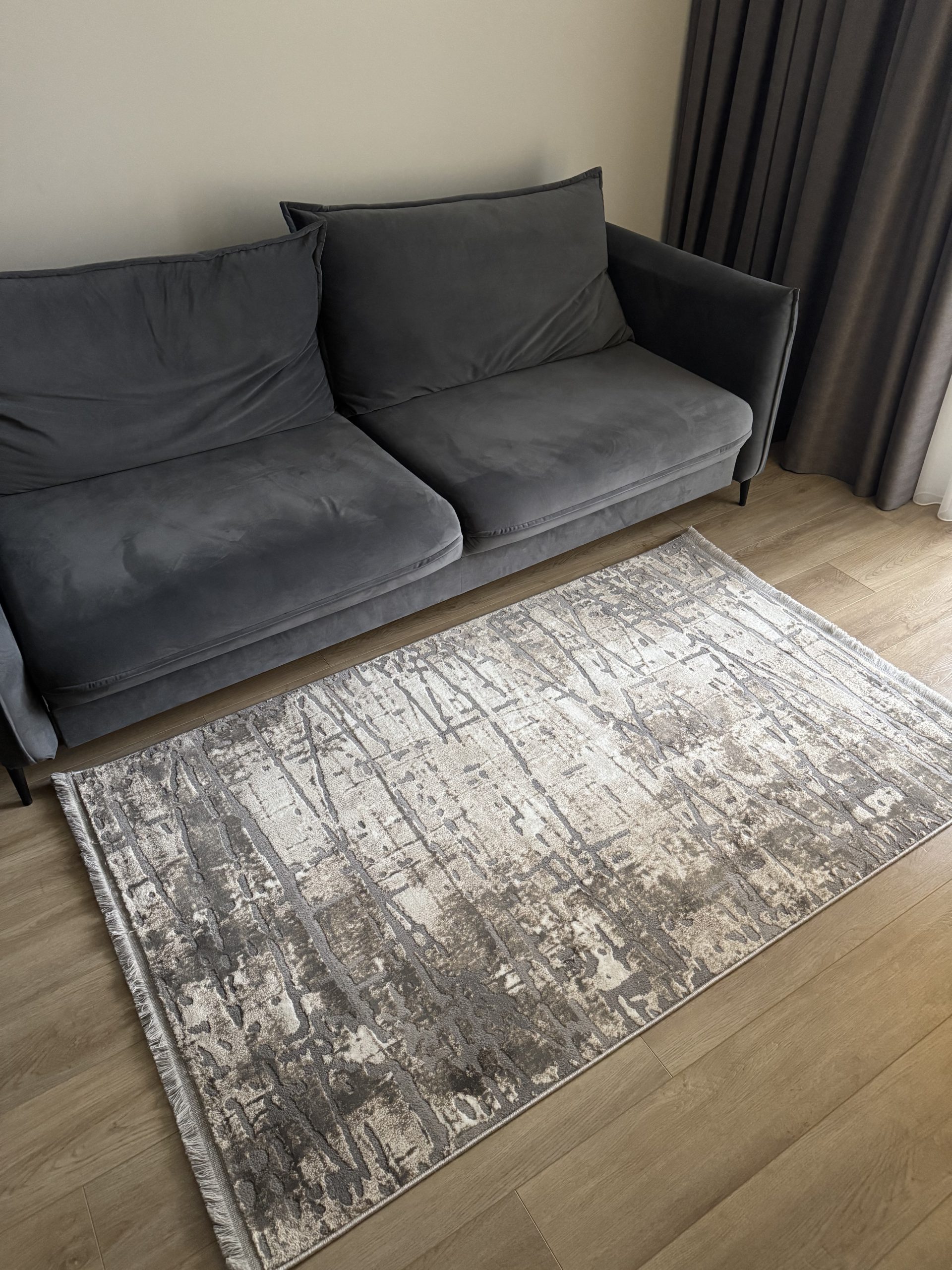 Рельєфна модель з середнім ворсом LUXURY 06189A GREY