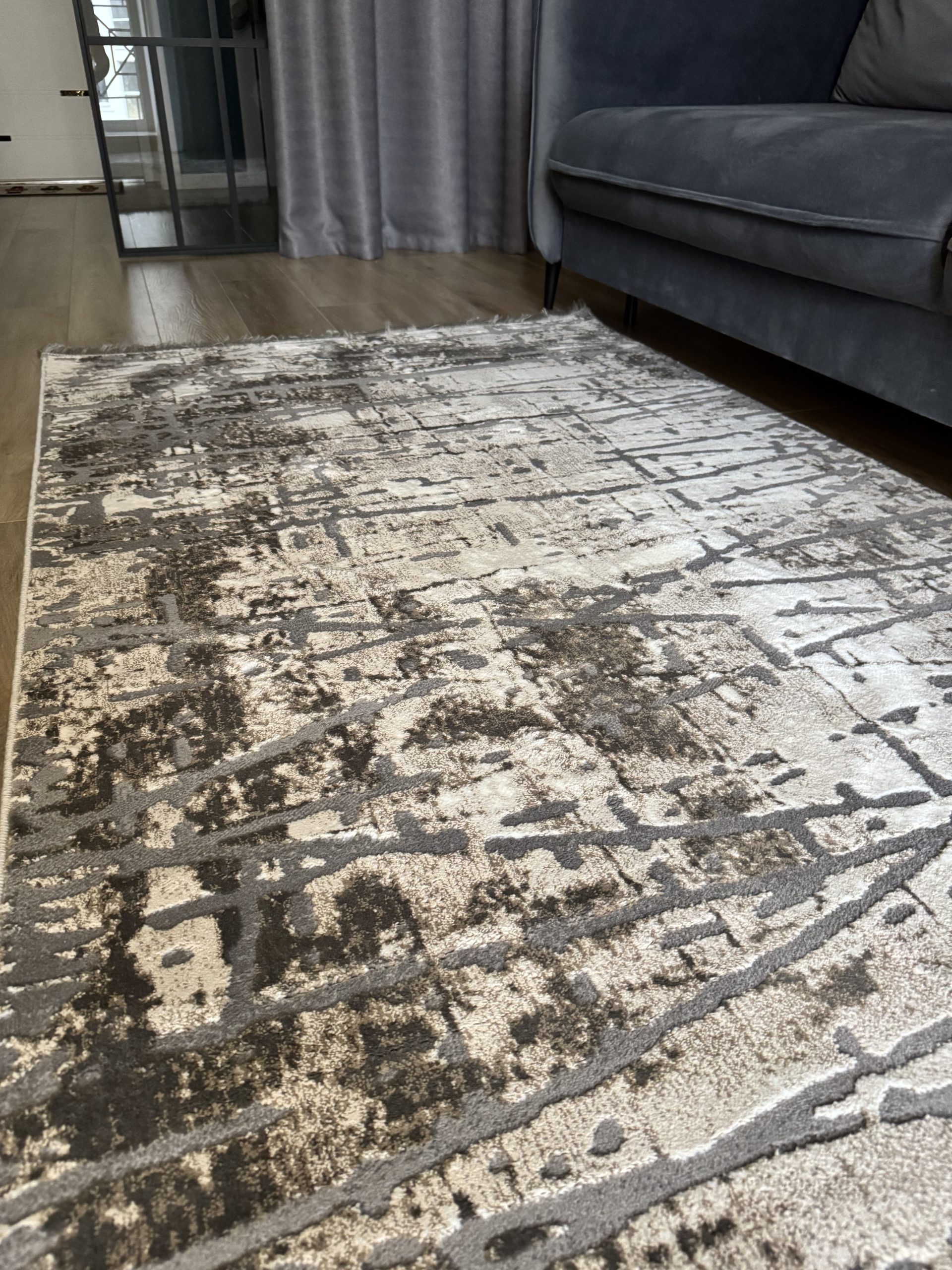 Рельєфна модель з середнім ворсом LUXURY 06189A GREY