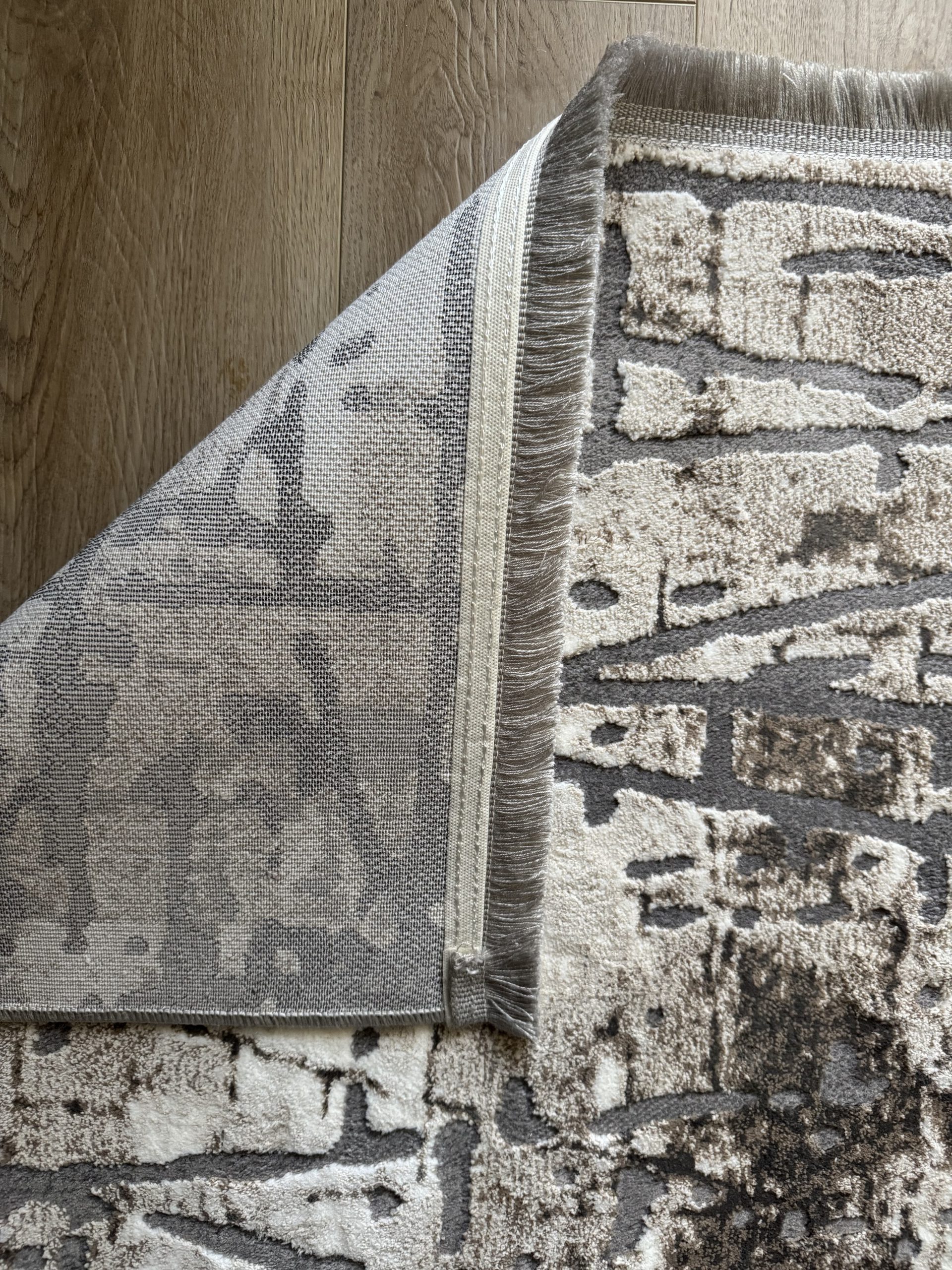 Рельєфна модель з середнім ворсом LUXURY 06189A GREY