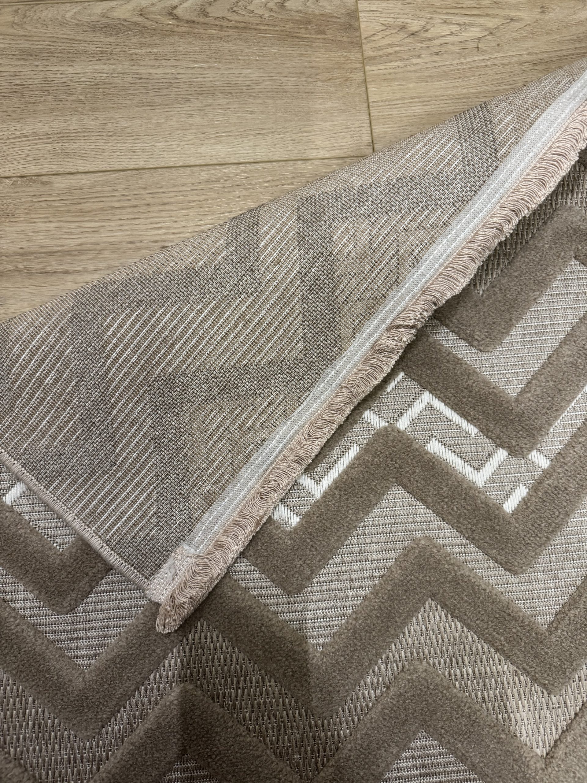 Рельєфна модель з середнім ворсом Dolche 4037B VIZON