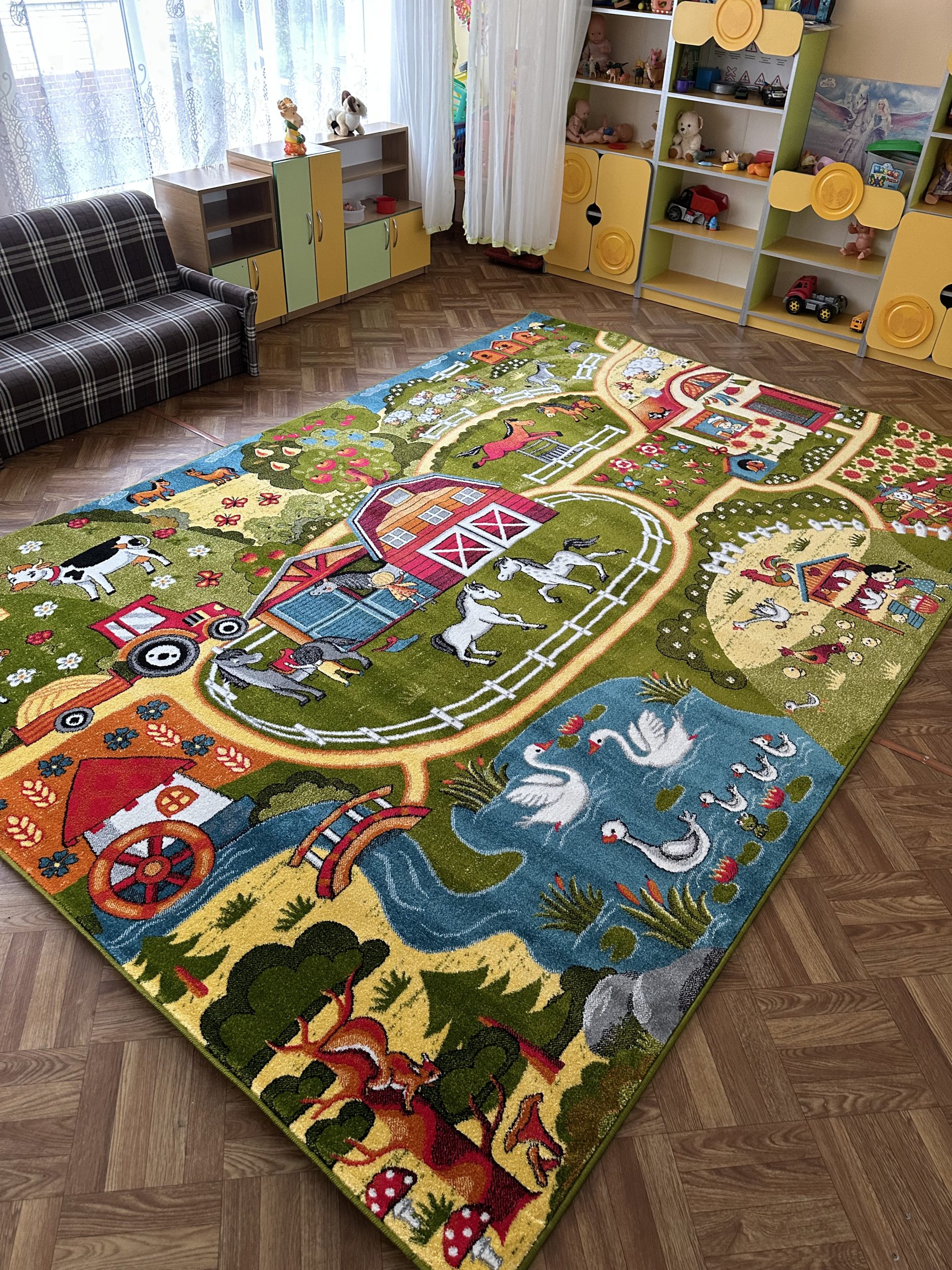 Килим зі щільним ворсом для дитячої Kolibri 11287/120