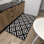 Килим зі щільним ворсом Kolibri 11212/180