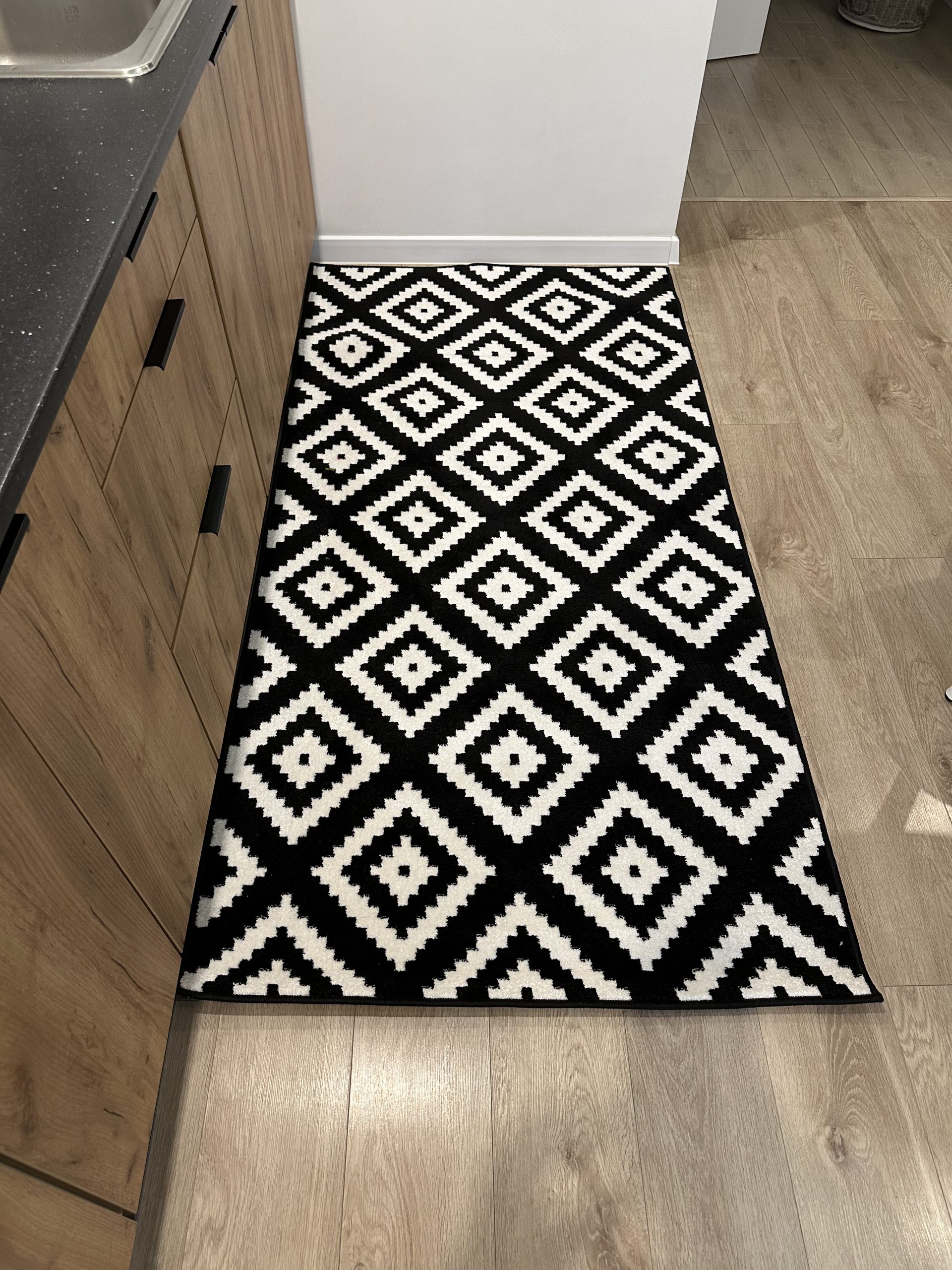 Килим зі щільним ворсом Kolibri 11212/180