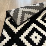 Килим зі щільним ворсом Kolibri 11212/180