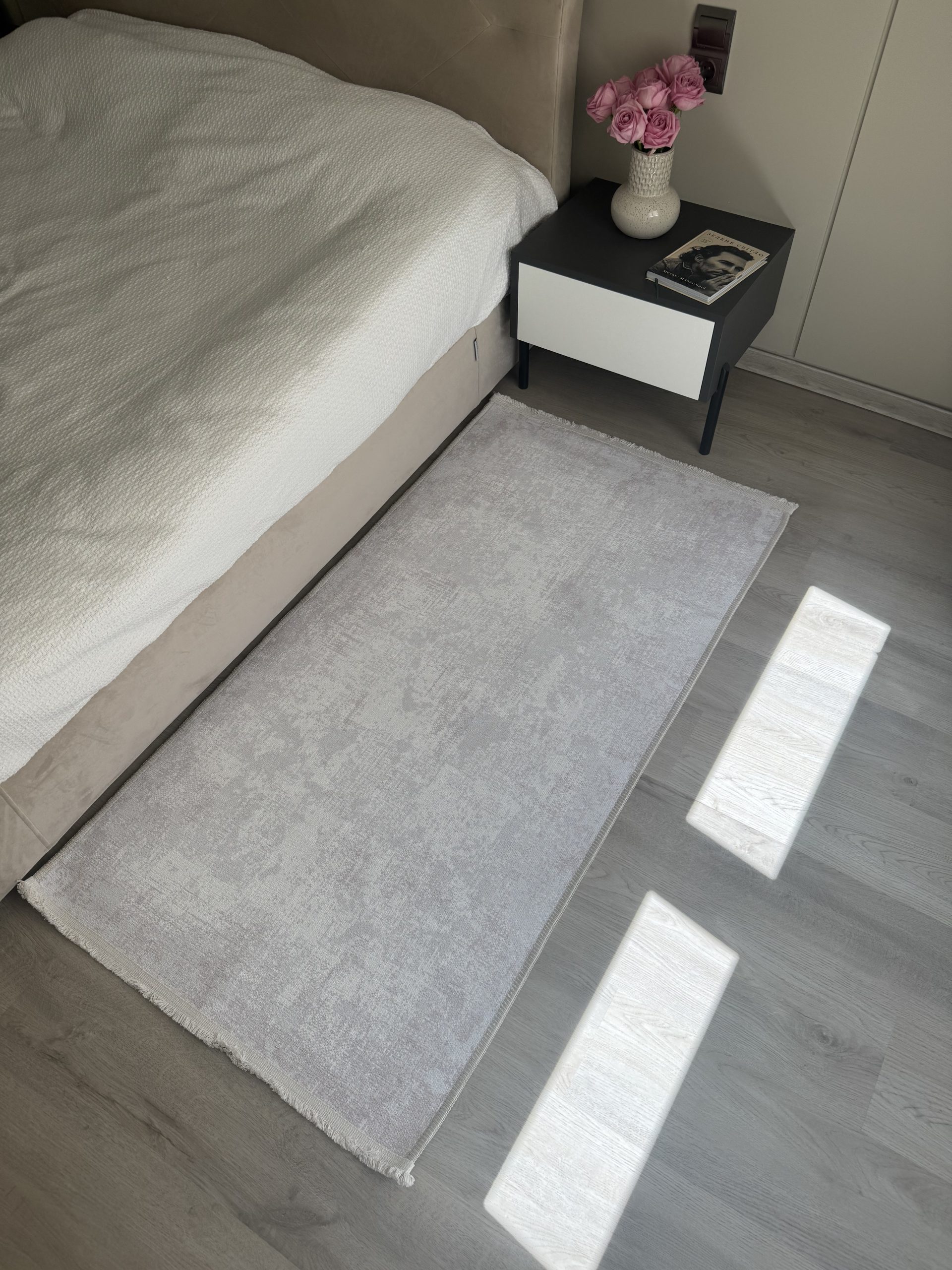 Безворсовий антиковзаючий килим з шенілу “Мінімалізм”