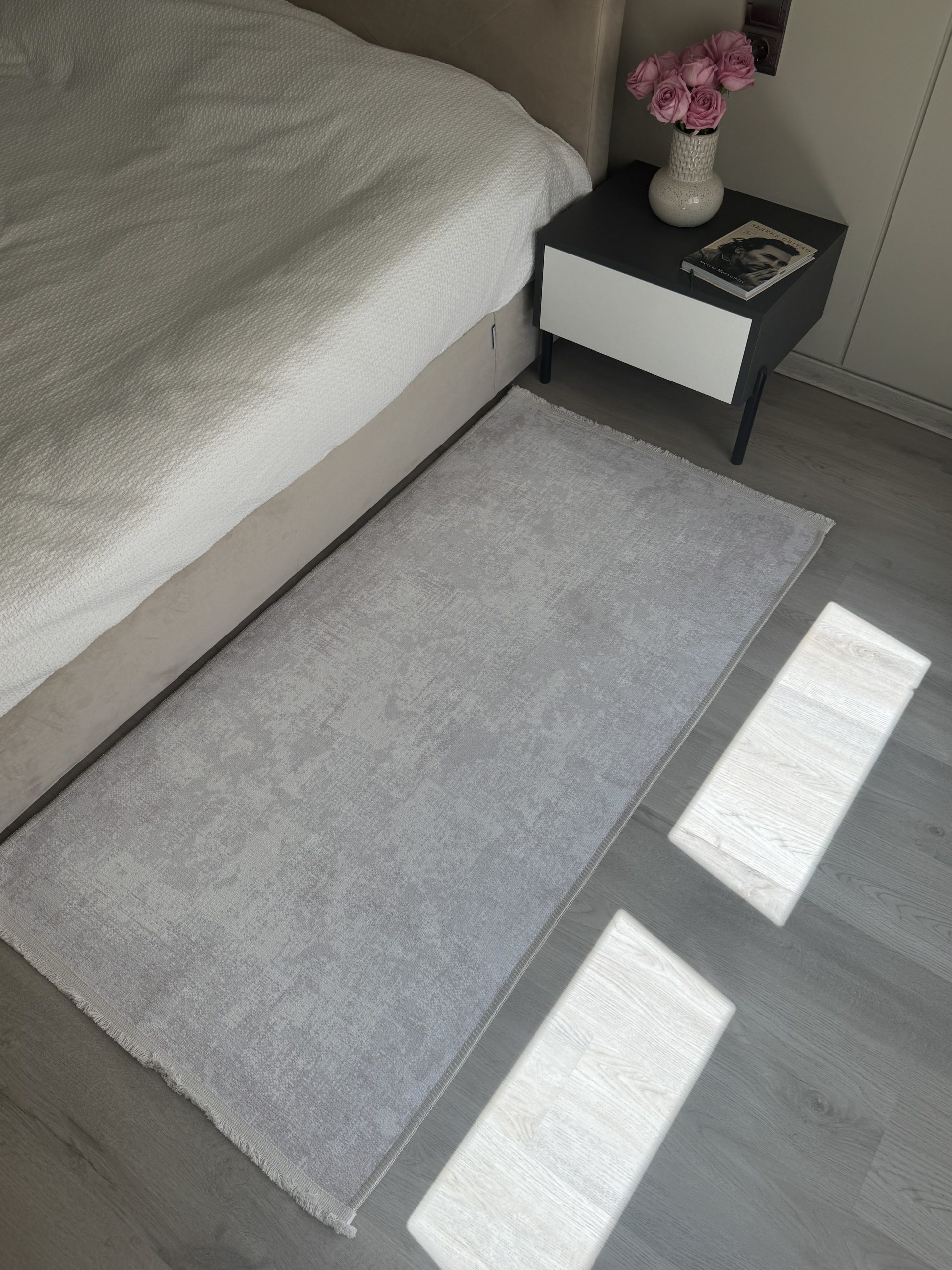 Безворсовий антиковзаючий килим з шенілу “Мінімалізм”