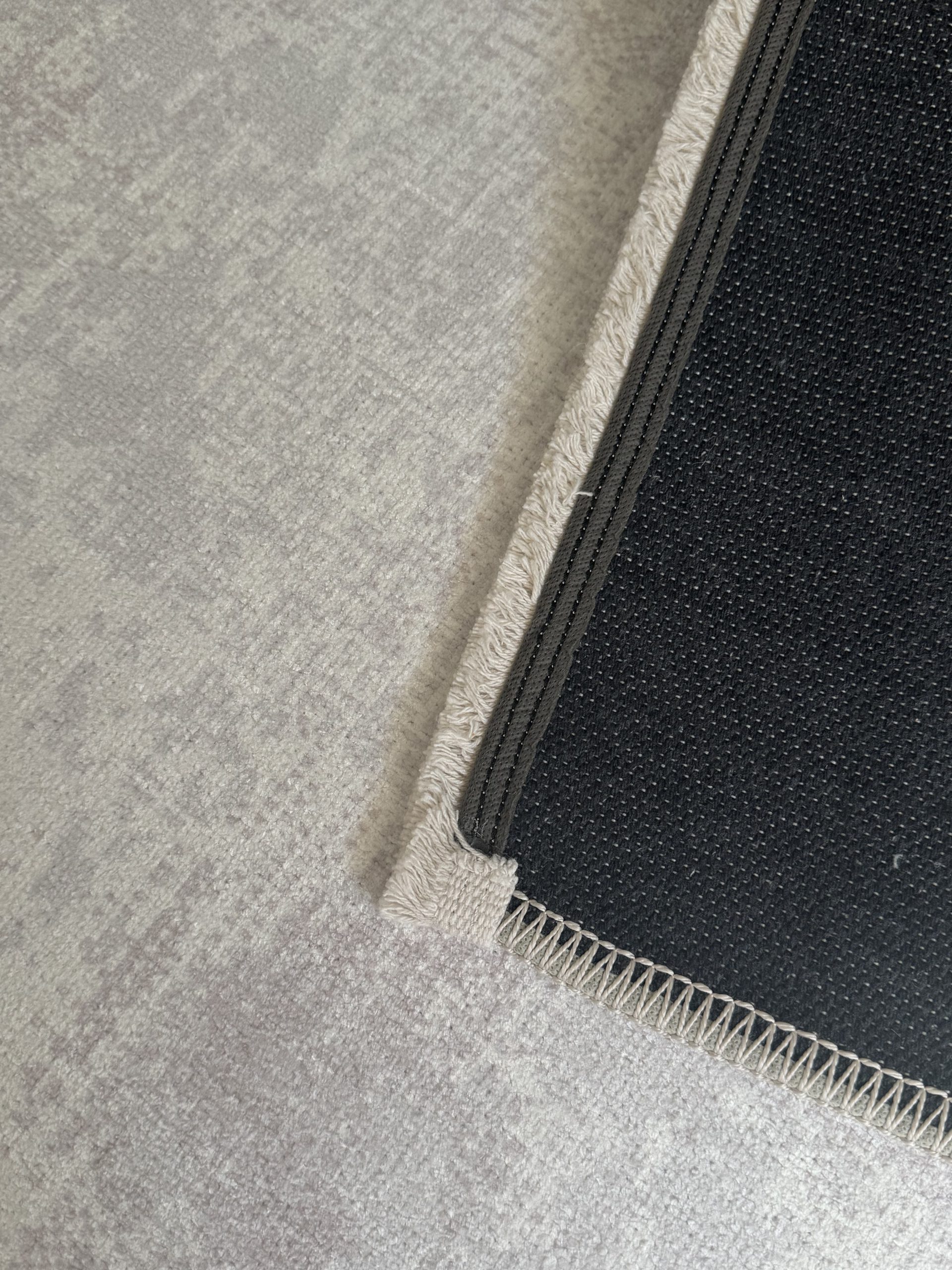 Безворсовий антиковзаючий килим з шенілу “Мінімалізм”