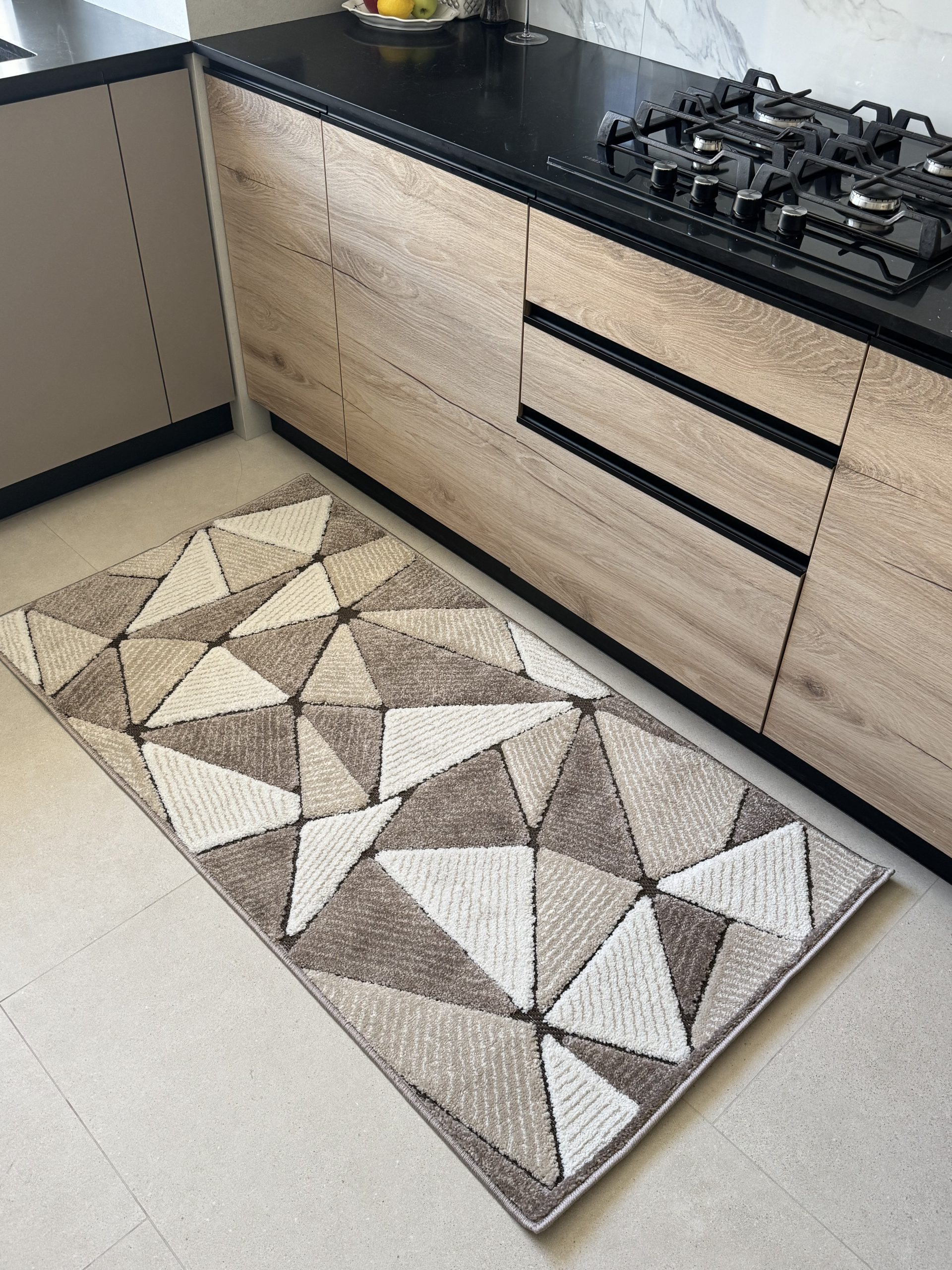 Рельєфна модель з середнім ворсом Fashion 32016/120