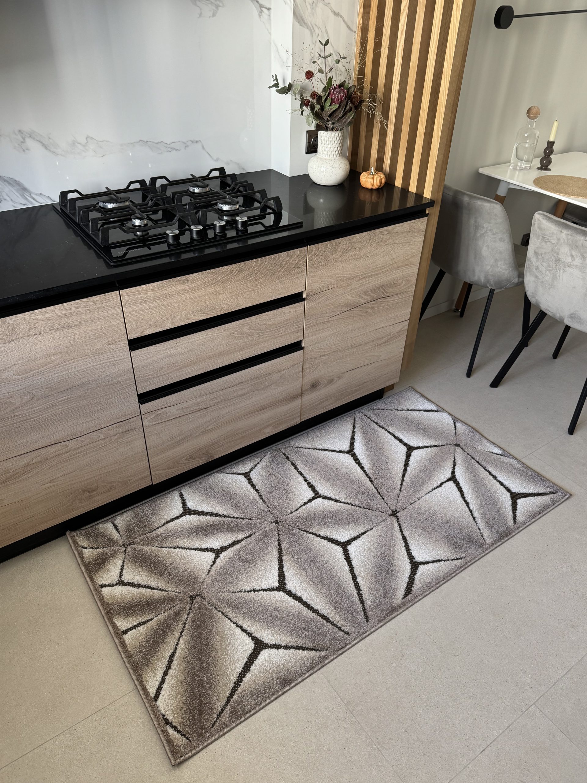 Рельєфна модель з середнім ворсом Fashion 32022/120