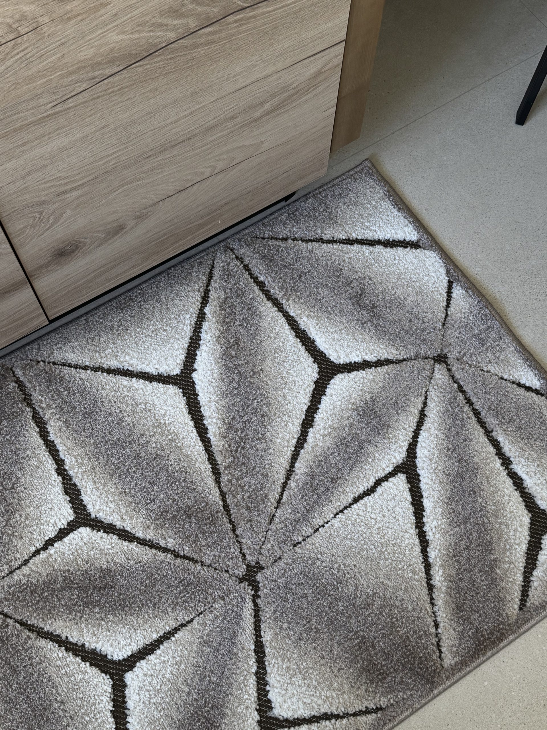 Рельєфна модель з середнім ворсом Fashion 32022/120