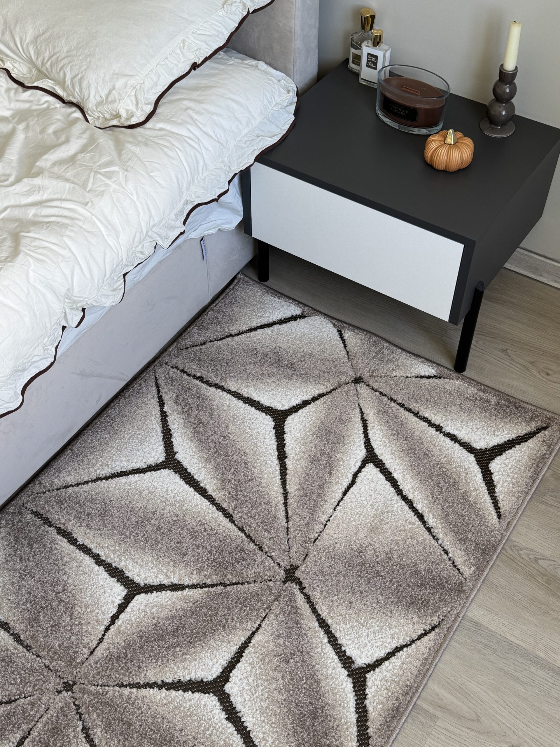 Рельєфна модель з середнім ворсом Fashion 32022/120