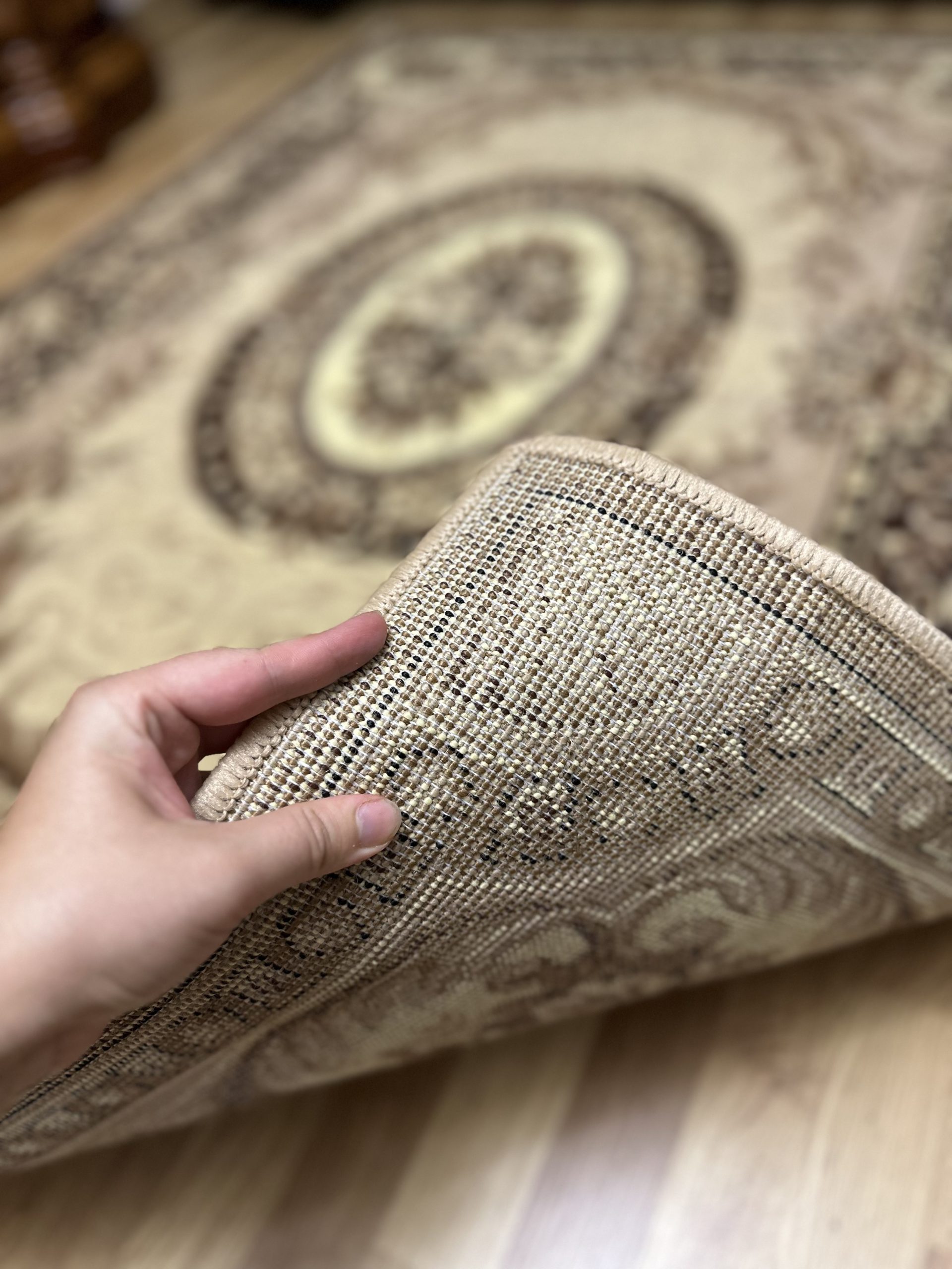 Класичний килим з низьким ворсом Gold 042/12