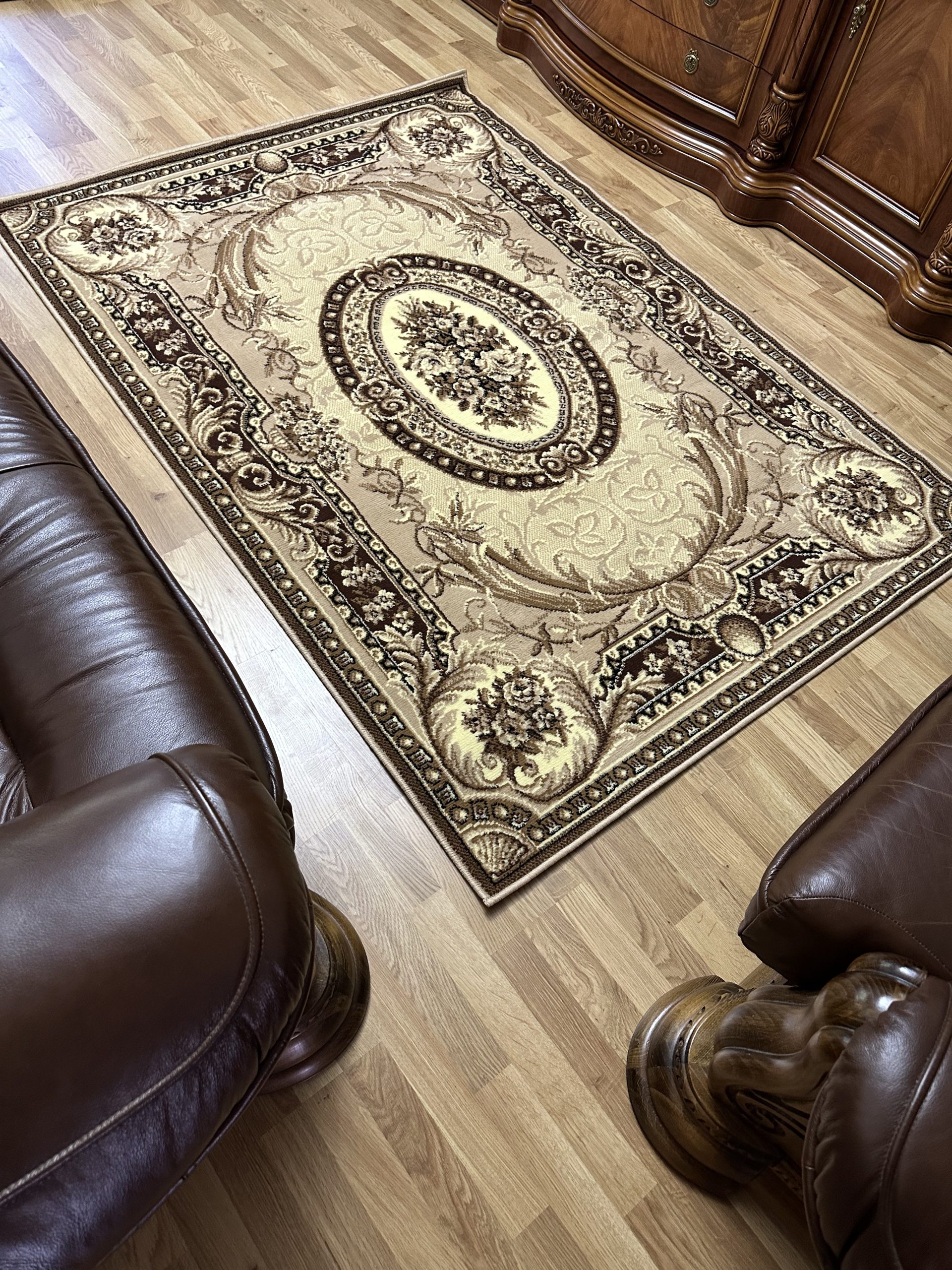 Класичний килим з низьким ворсом Gold 042/12