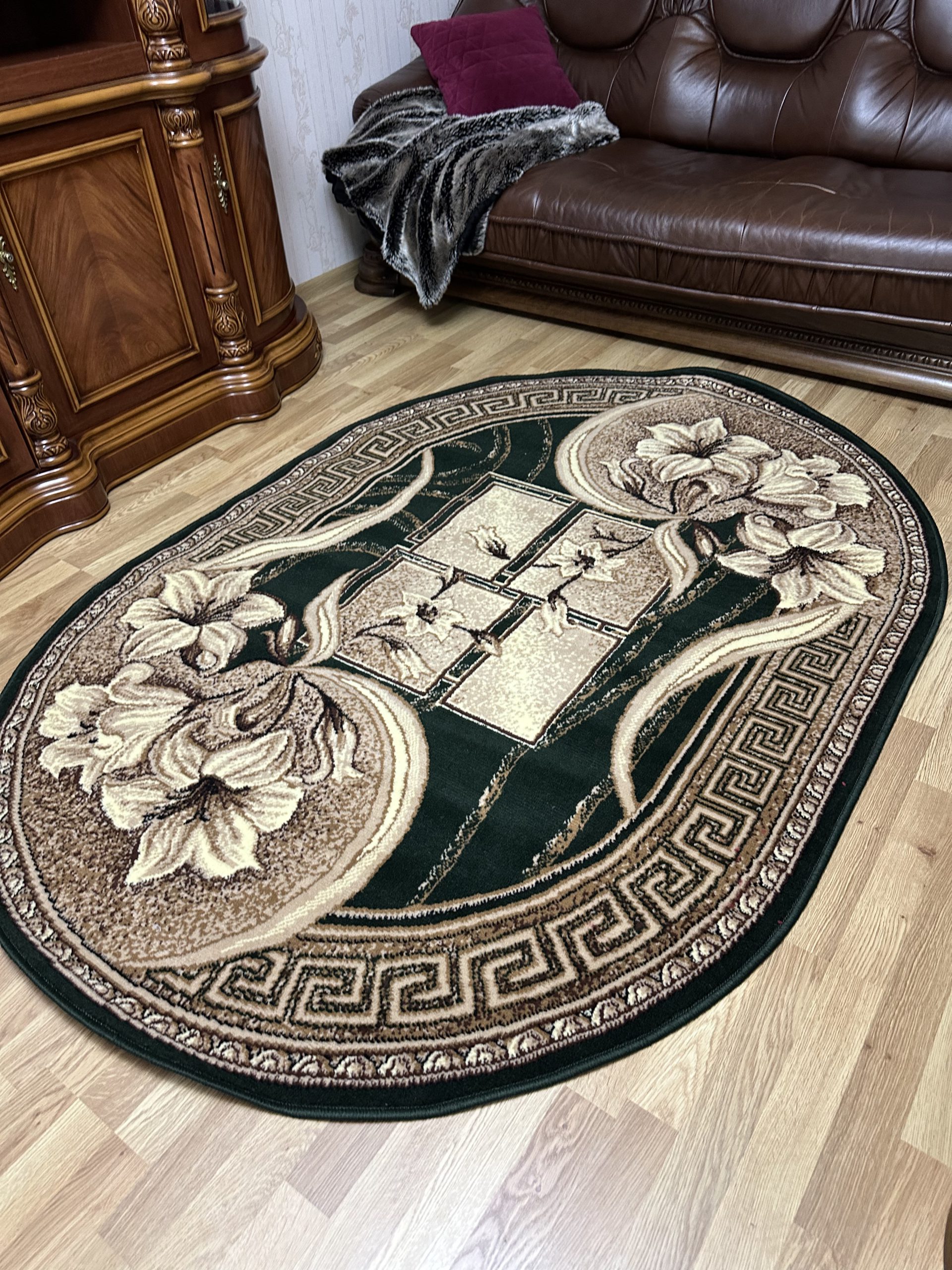 Класичний килим з низьким ворсом Gold 365/32