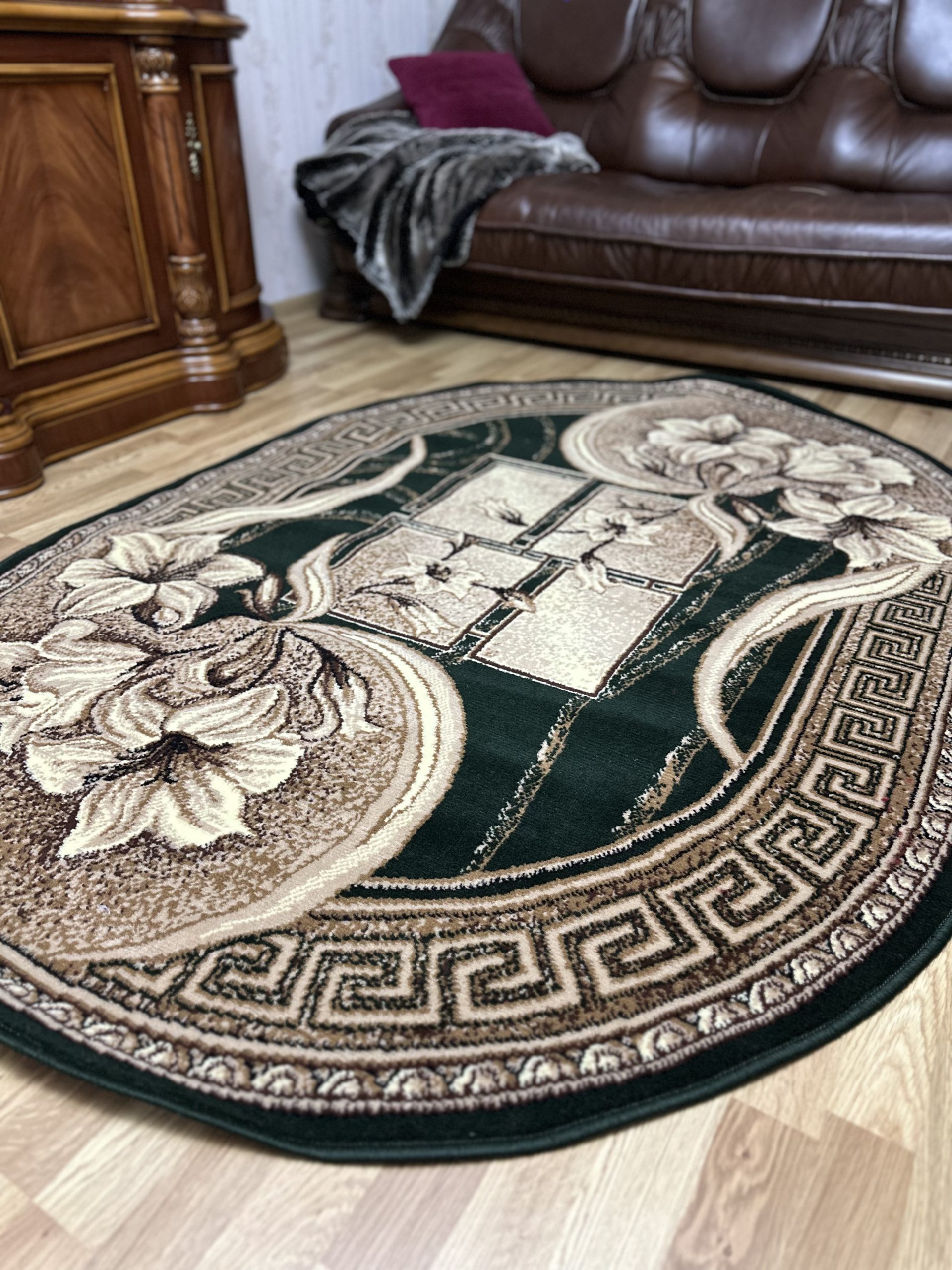 Класичний килим з низьким ворсом Gold 365/32