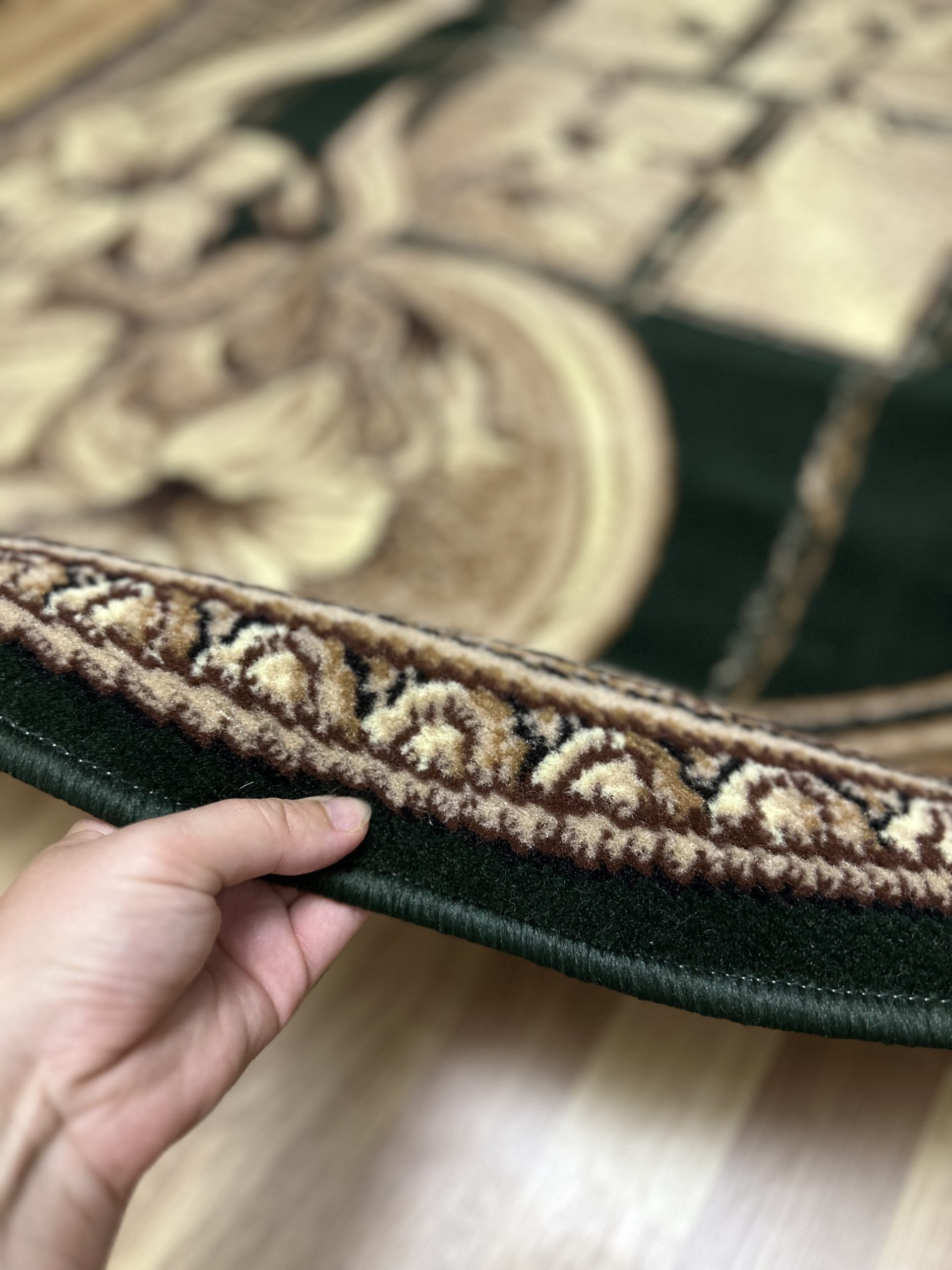 Класичний килим з низьким ворсом Gold 365/32