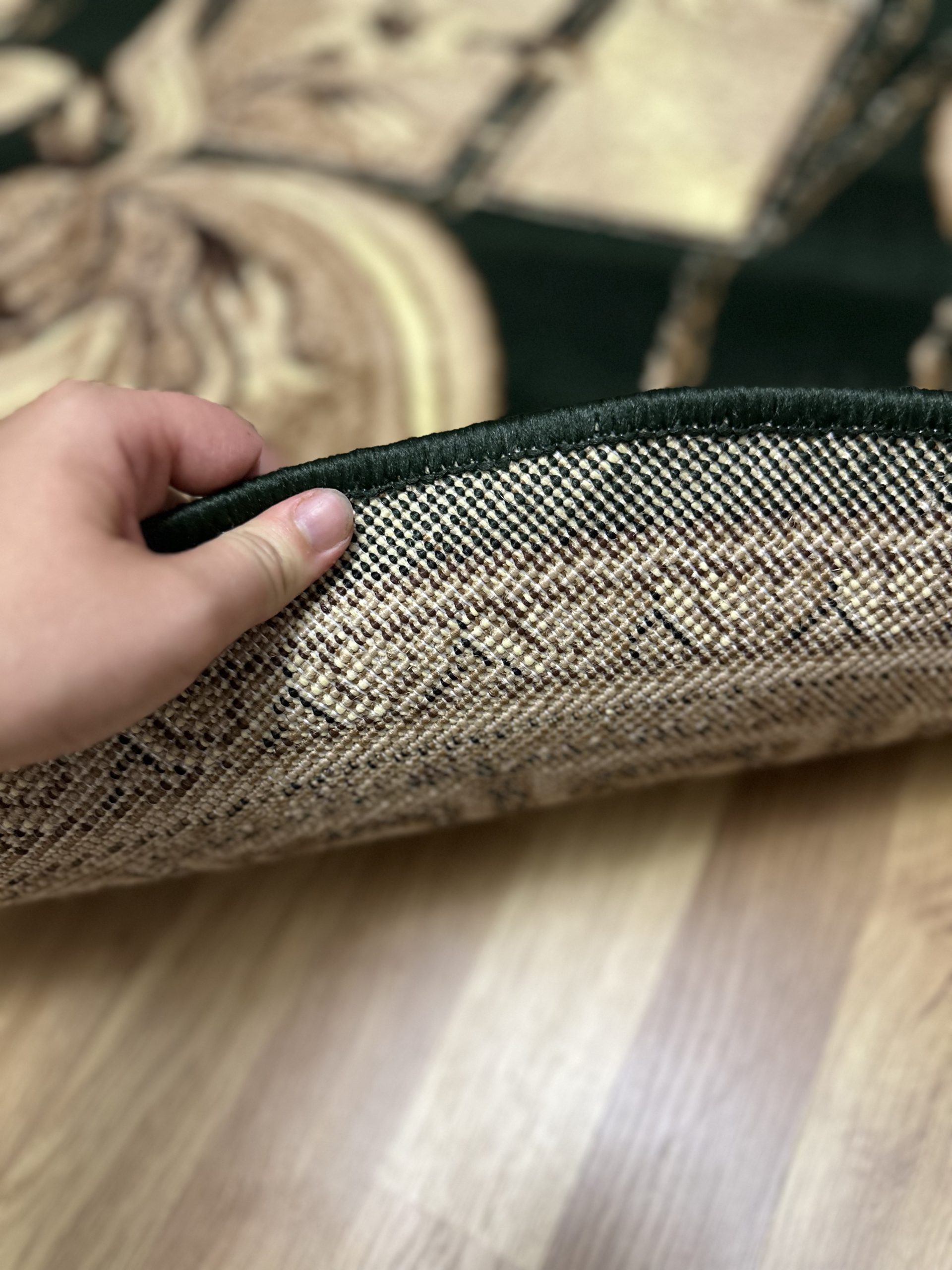 Класичний килим з низьким ворсом Gold 365/32