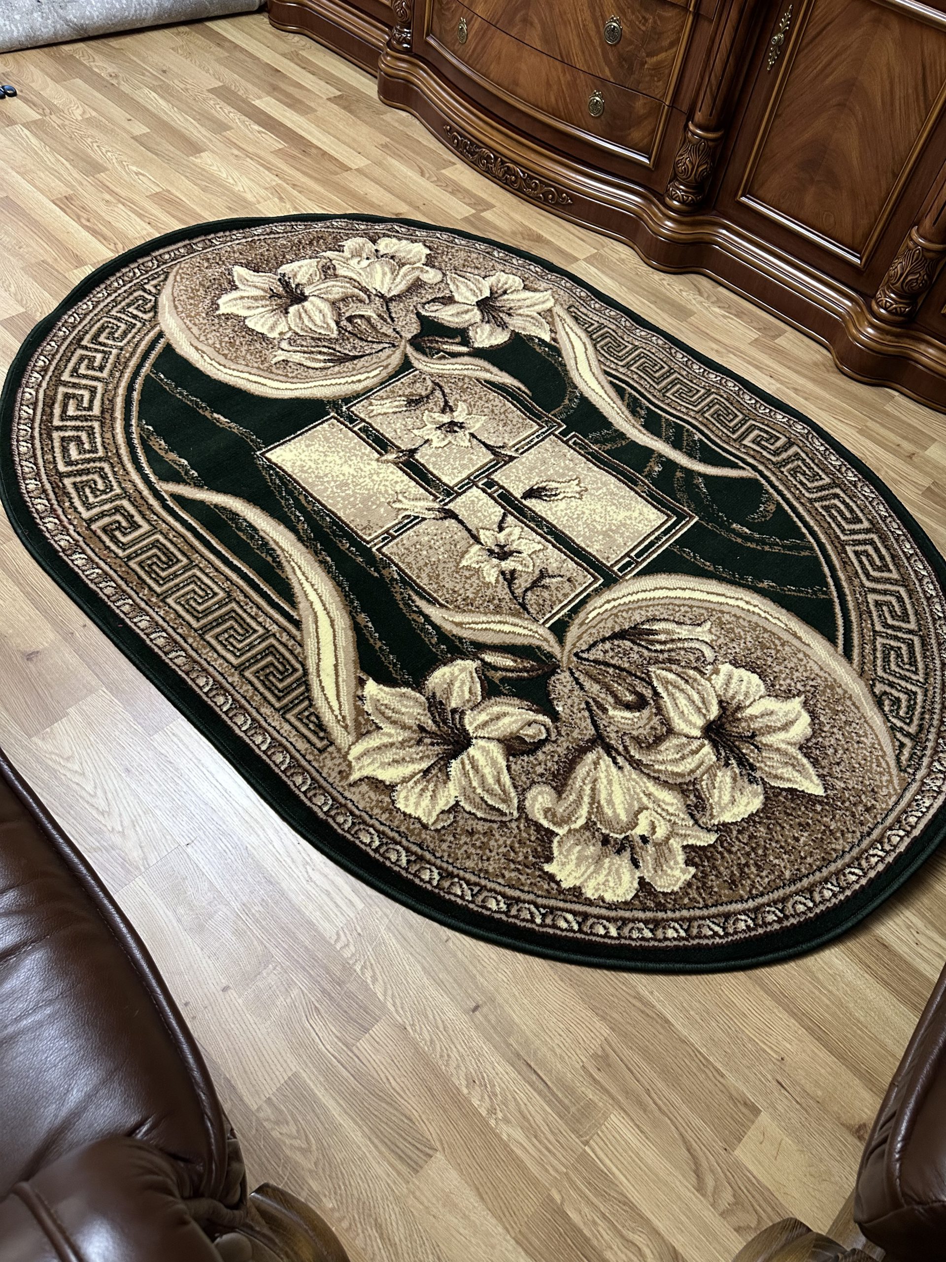 Класичний килим з низьким ворсом Gold 365/32