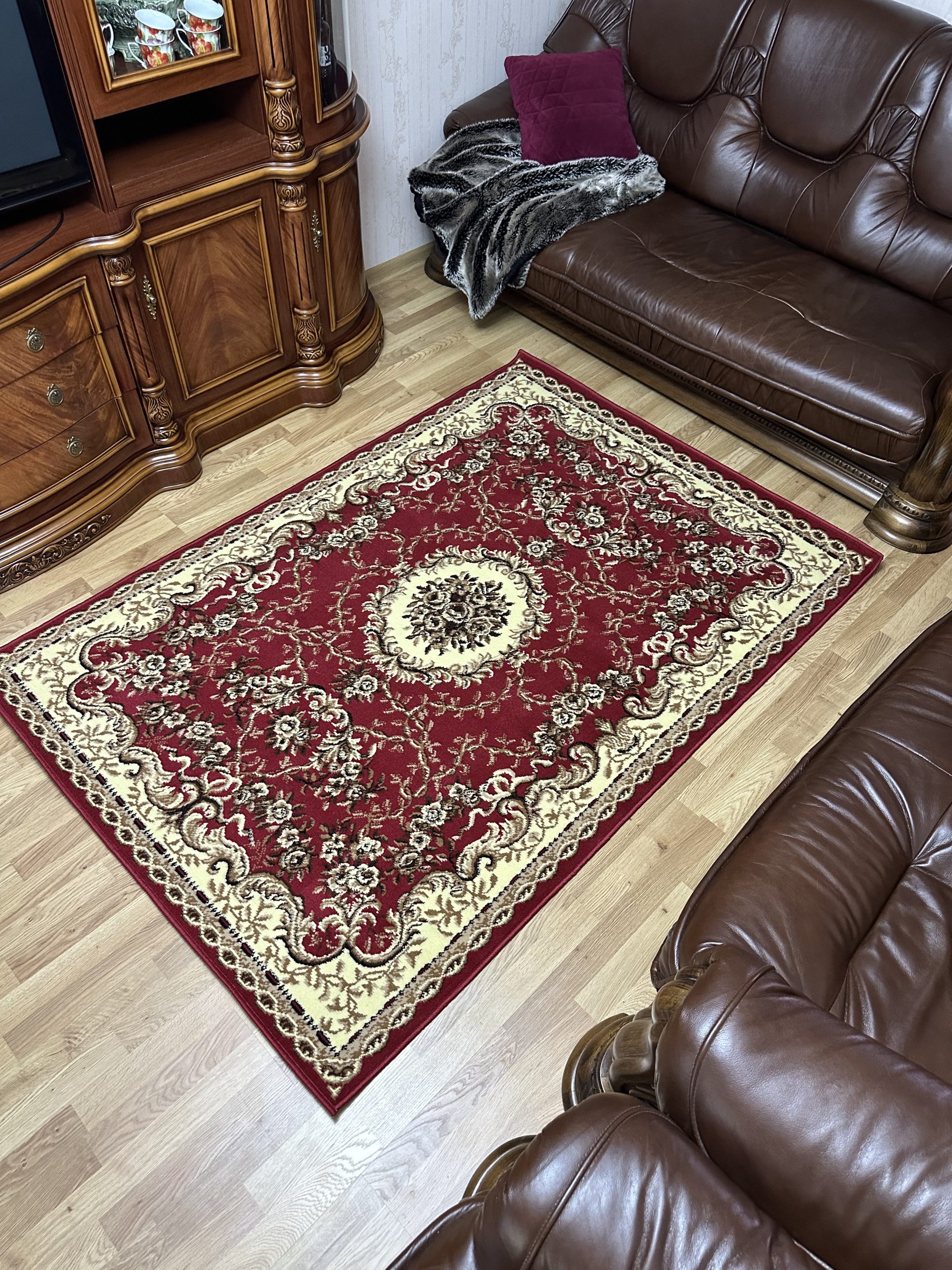 Класичний килим з низьким ворсом Gold 358/22