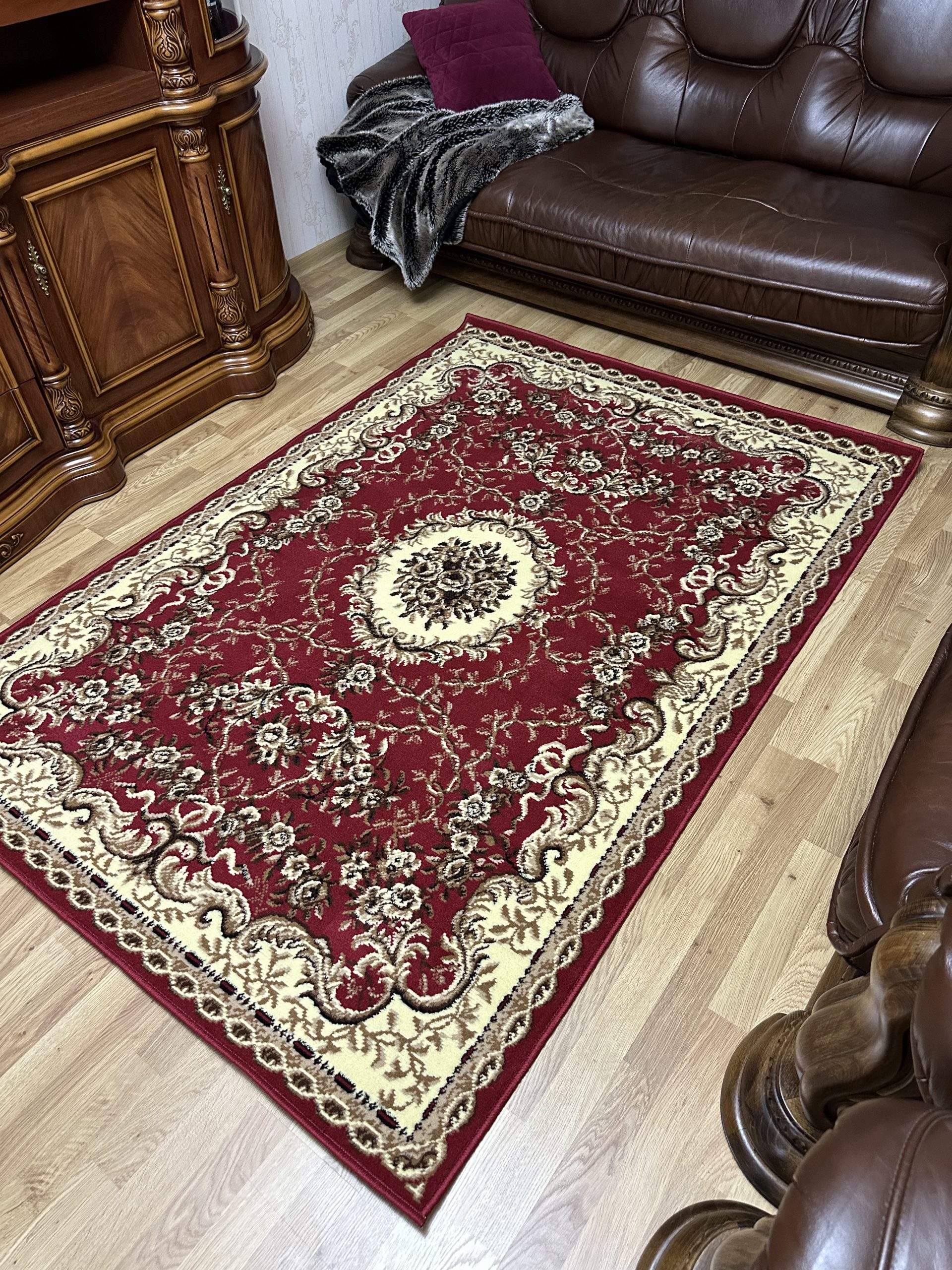 Класичний килим з низьким ворсом Gold 358/22