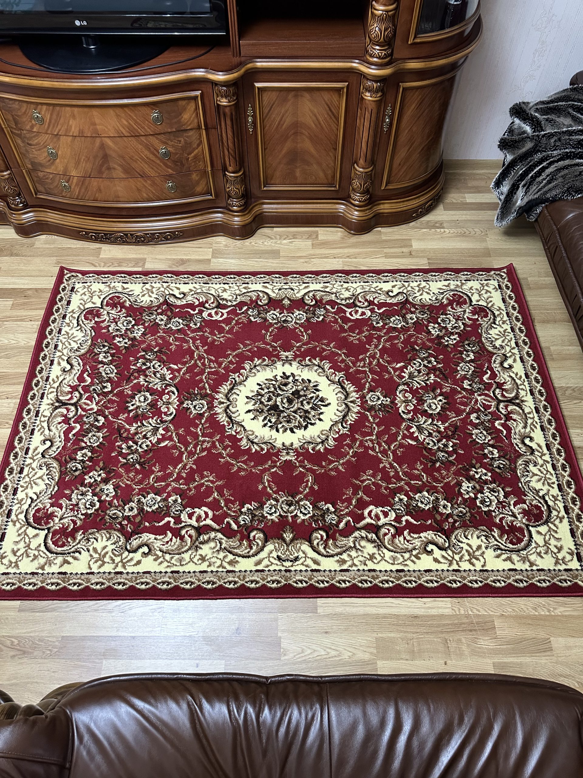 Класичний килим з низьким ворсом Gold 358/22