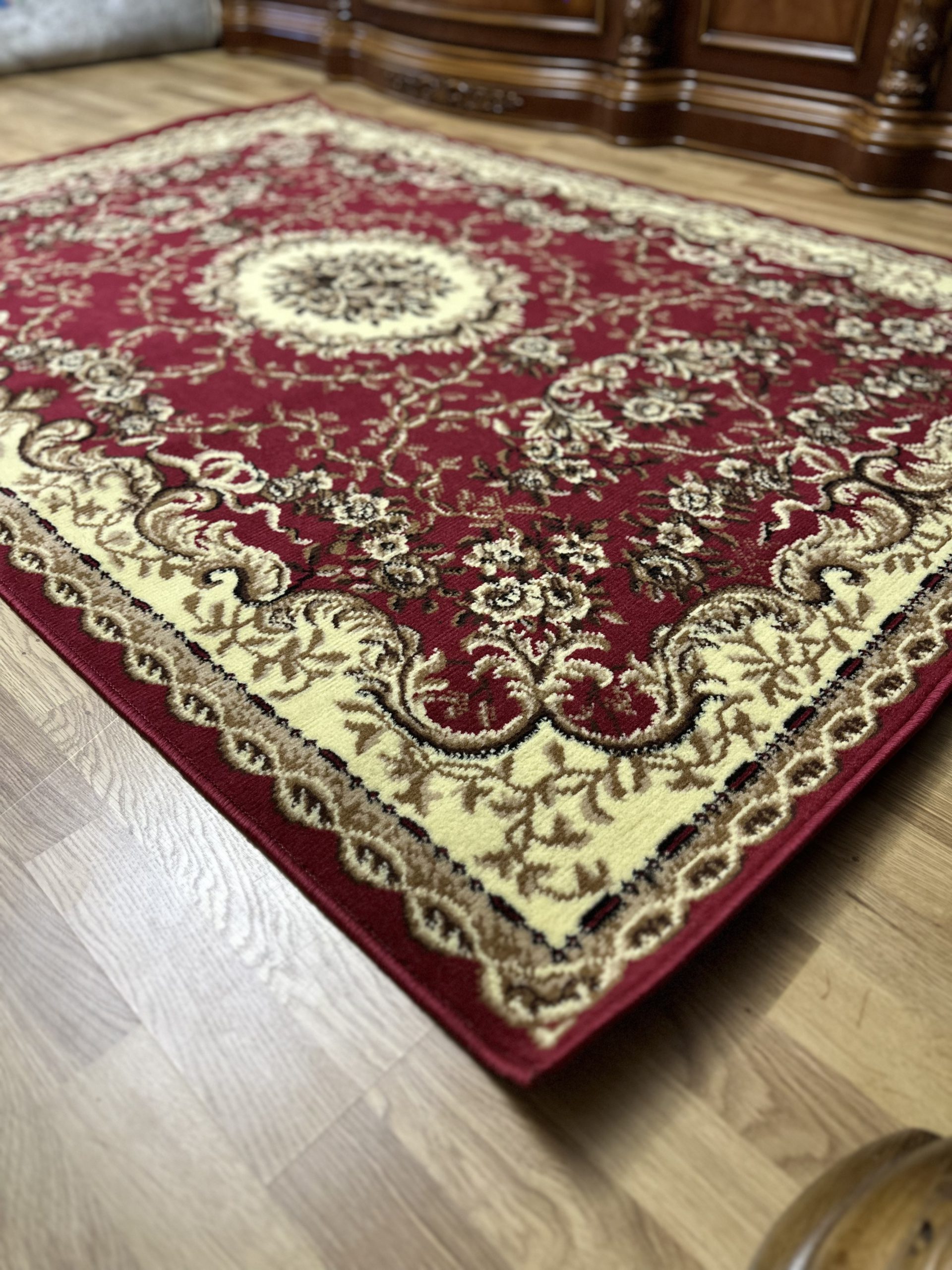 Класичний килим з низьким ворсом Gold 358/22