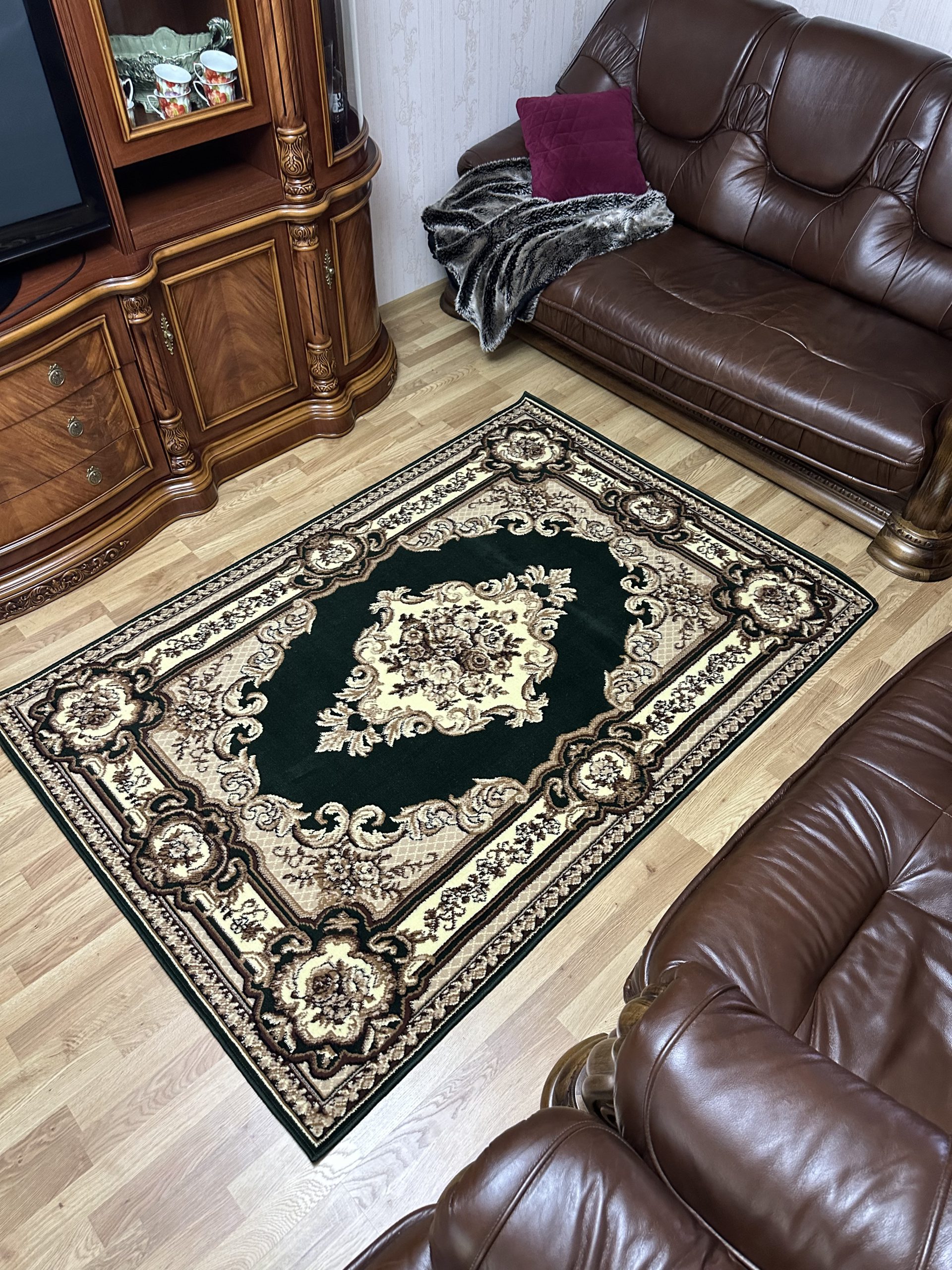 Класичний килим з низьким ворсом Gold 145/32