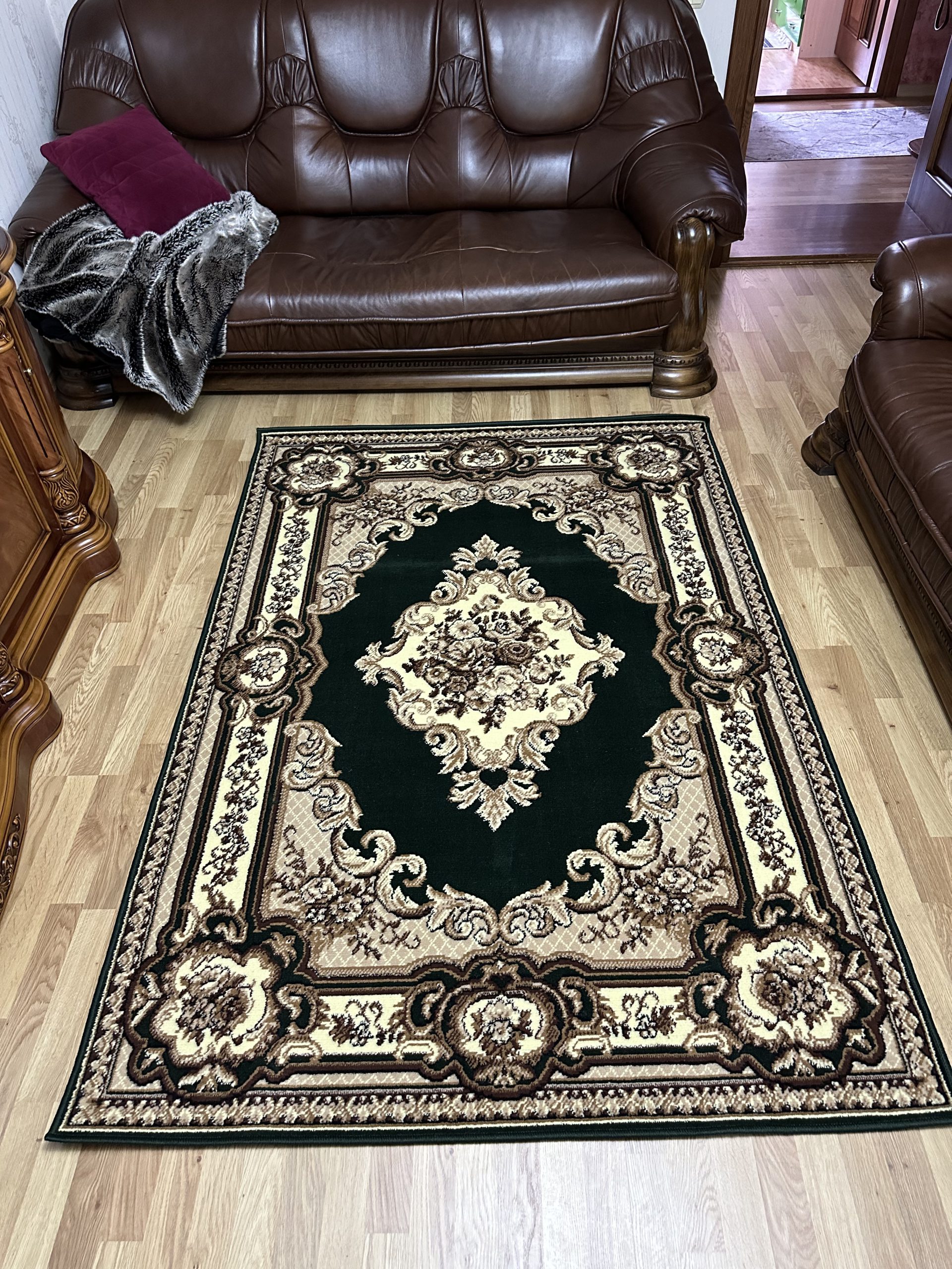 Класичний килим з низьким ворсом Gold 145/32