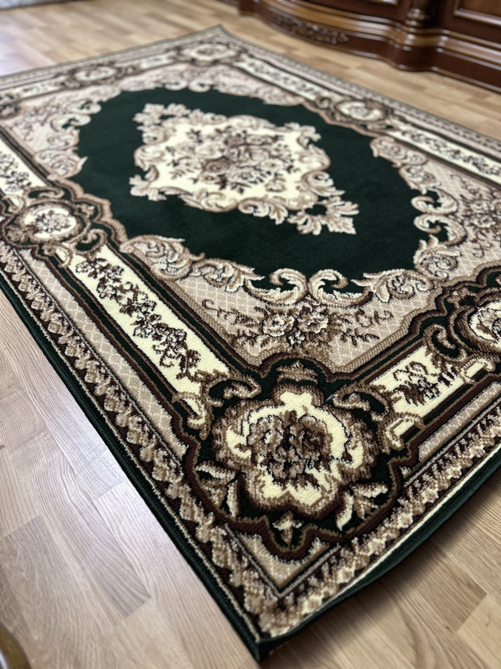 Класичний килим з низьким ворсом Gold 145/32