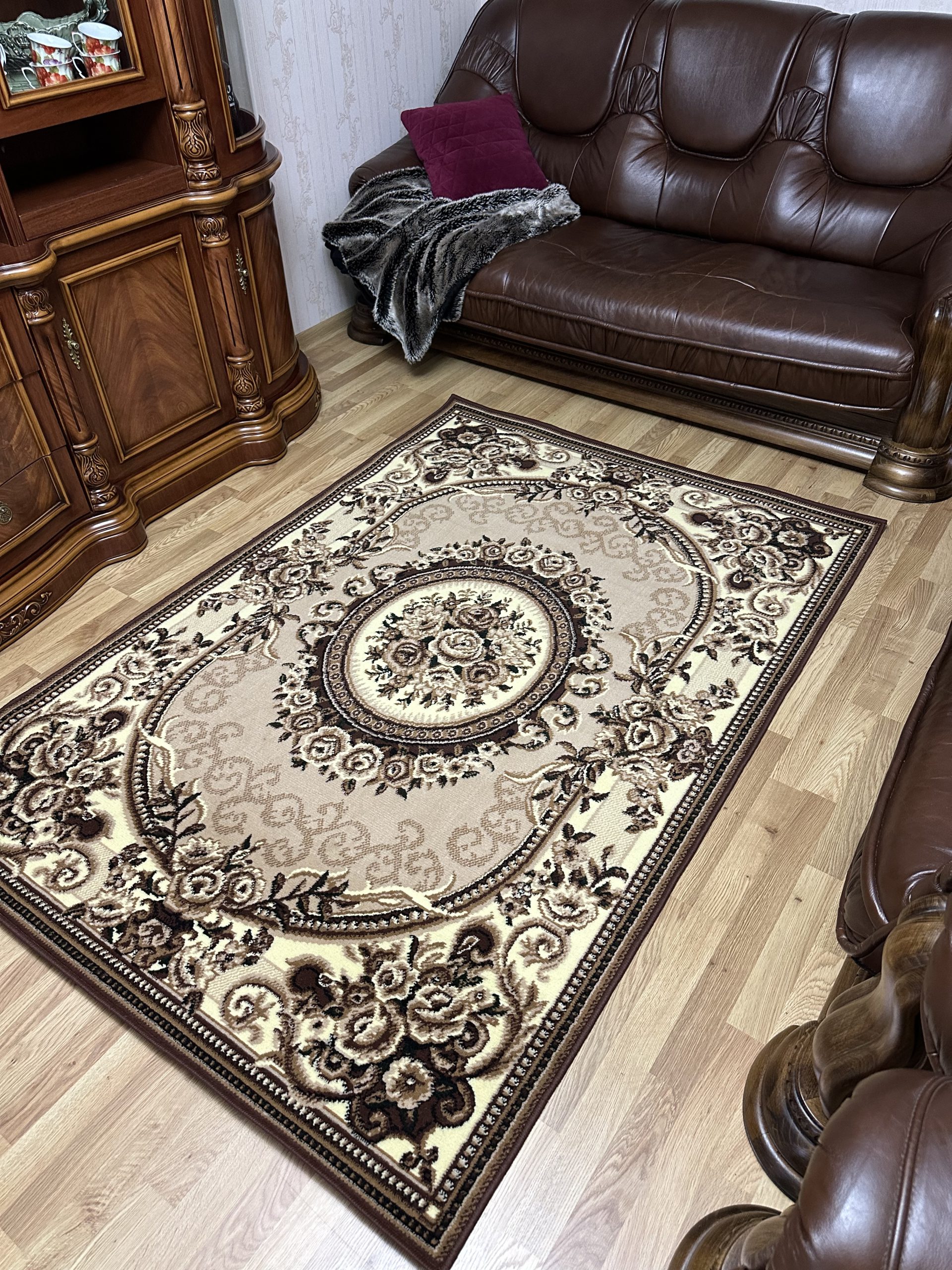 Класичний килим з низьким ворсом Gold 239/123